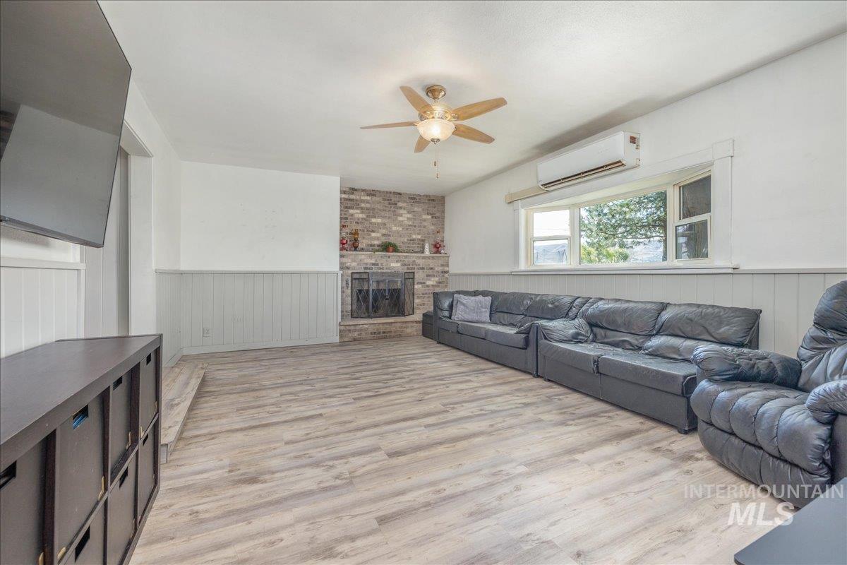 2525 S Johns Avenue, Emmett, Idaho 83617, 3 Bedrooms, 2 Bathrooms, Residential For Sale, Price $660,000, 98977343