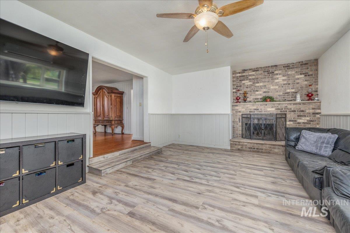 2525 S Johns Avenue, Emmett, Idaho 83617, 3 Bedrooms, 2 Bathrooms, Residential For Sale, Price $660,000, 98977343