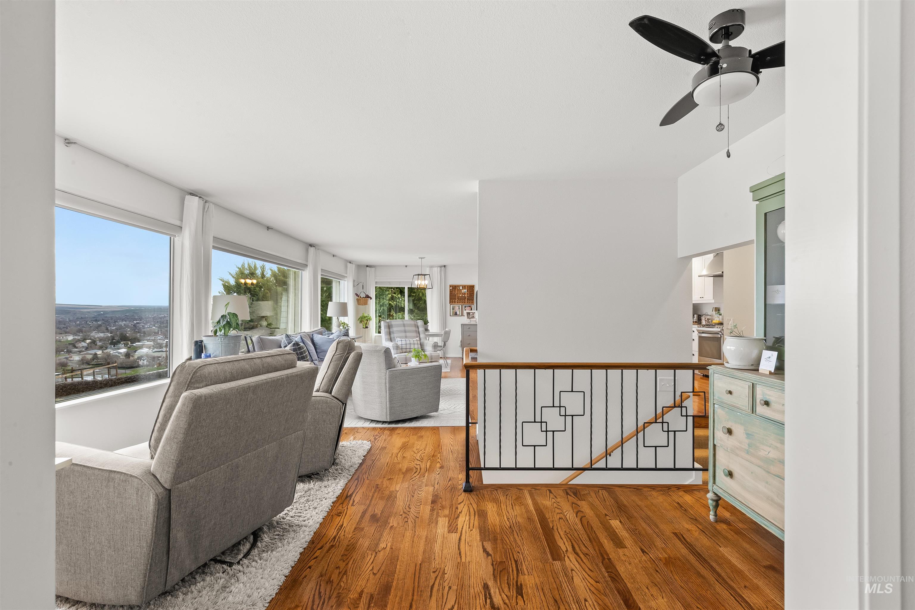 1744 & 1750 Valleyview Drive, Clarkston, Washington 99403, 5 Bedrooms, 3.5 Bathrooms, Residential For Sale, Price $898,000, 98977344