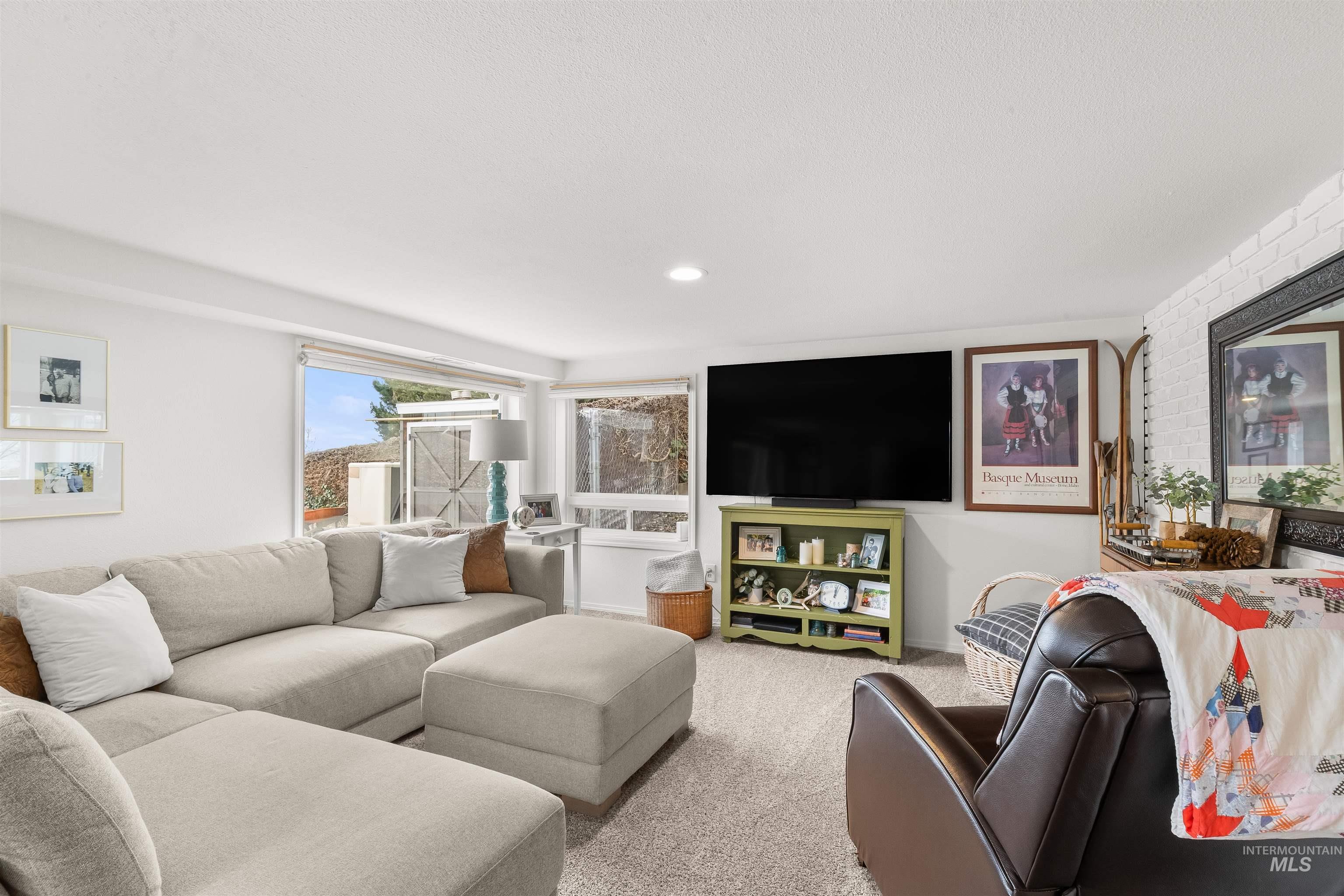 1744 & 1750 Valleyview Drive, Clarkston, Washington 99403, 5 Bedrooms, 3.5 Bathrooms, Residential For Sale, Price $898,000, 98977344