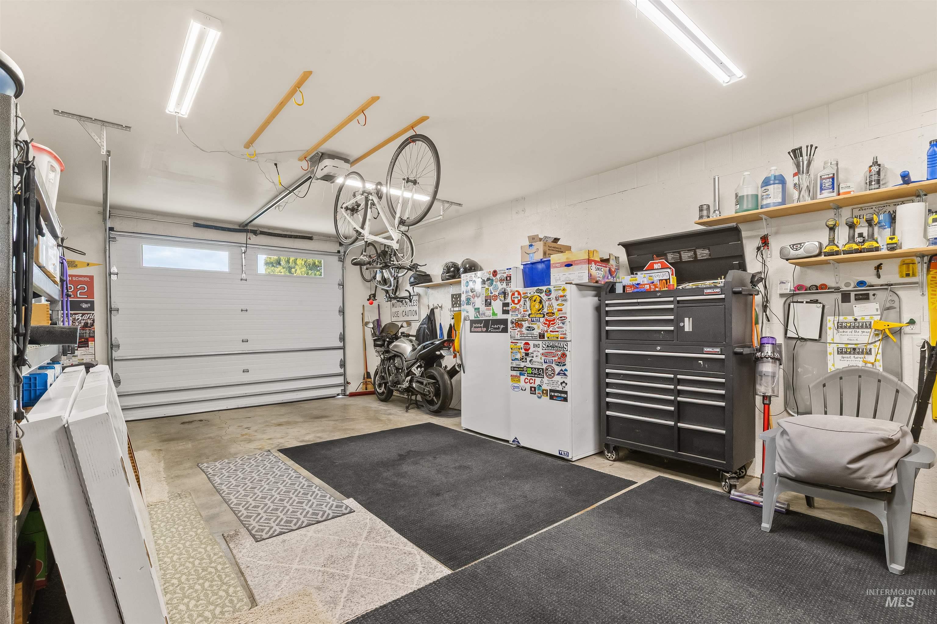 1744 & 1750 Valleyview Drive, Clarkston, Washington 99403, 5 Bedrooms, 3.5 Bathrooms, Residential For Sale, Price $898,000, 98977344