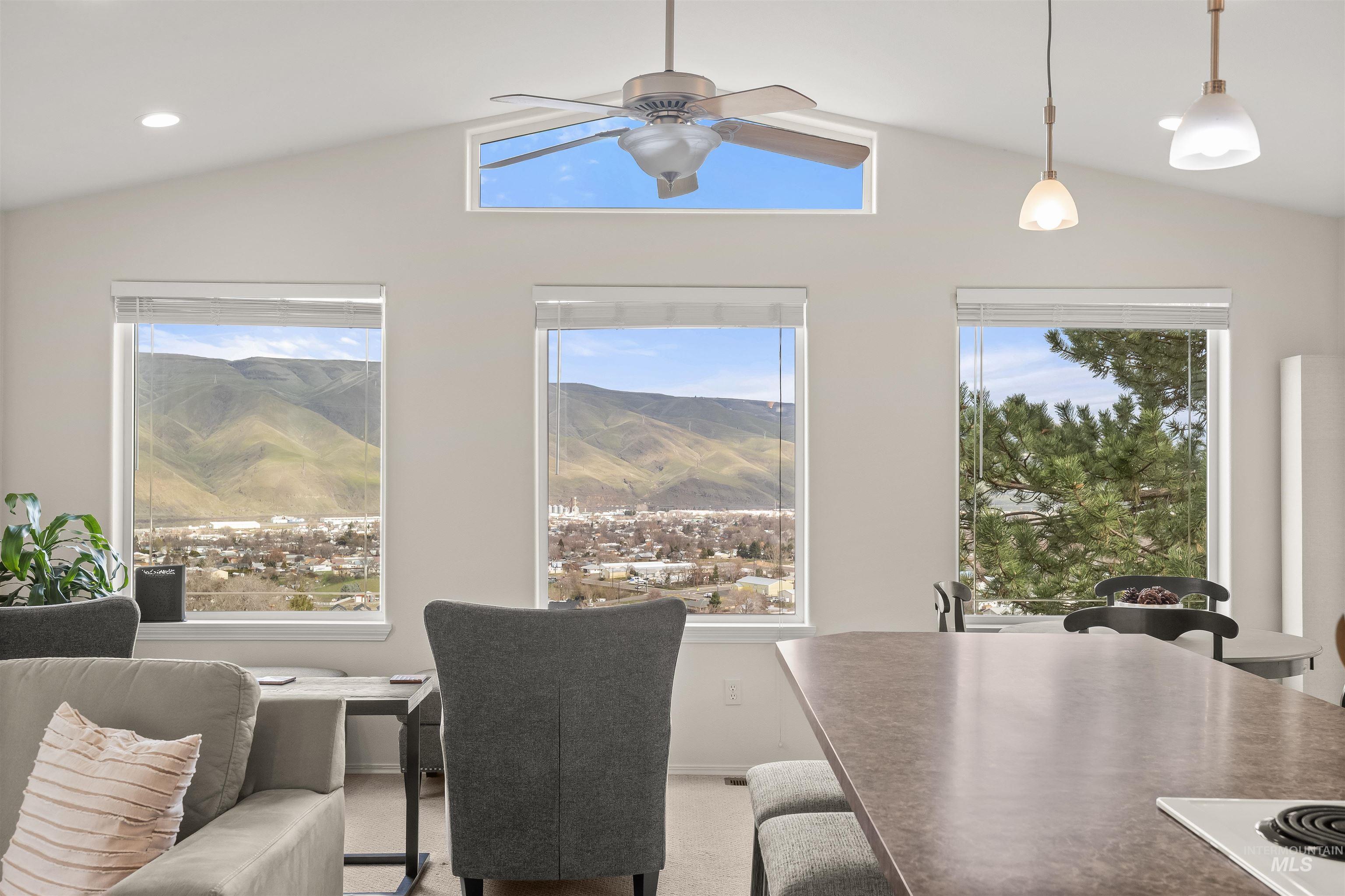 1744 & 1750 Valleyview Drive, Clarkston, Washington 99403, 5 Bedrooms, 3.5 Bathrooms, Residential For Sale, Price $898,000, 98977344