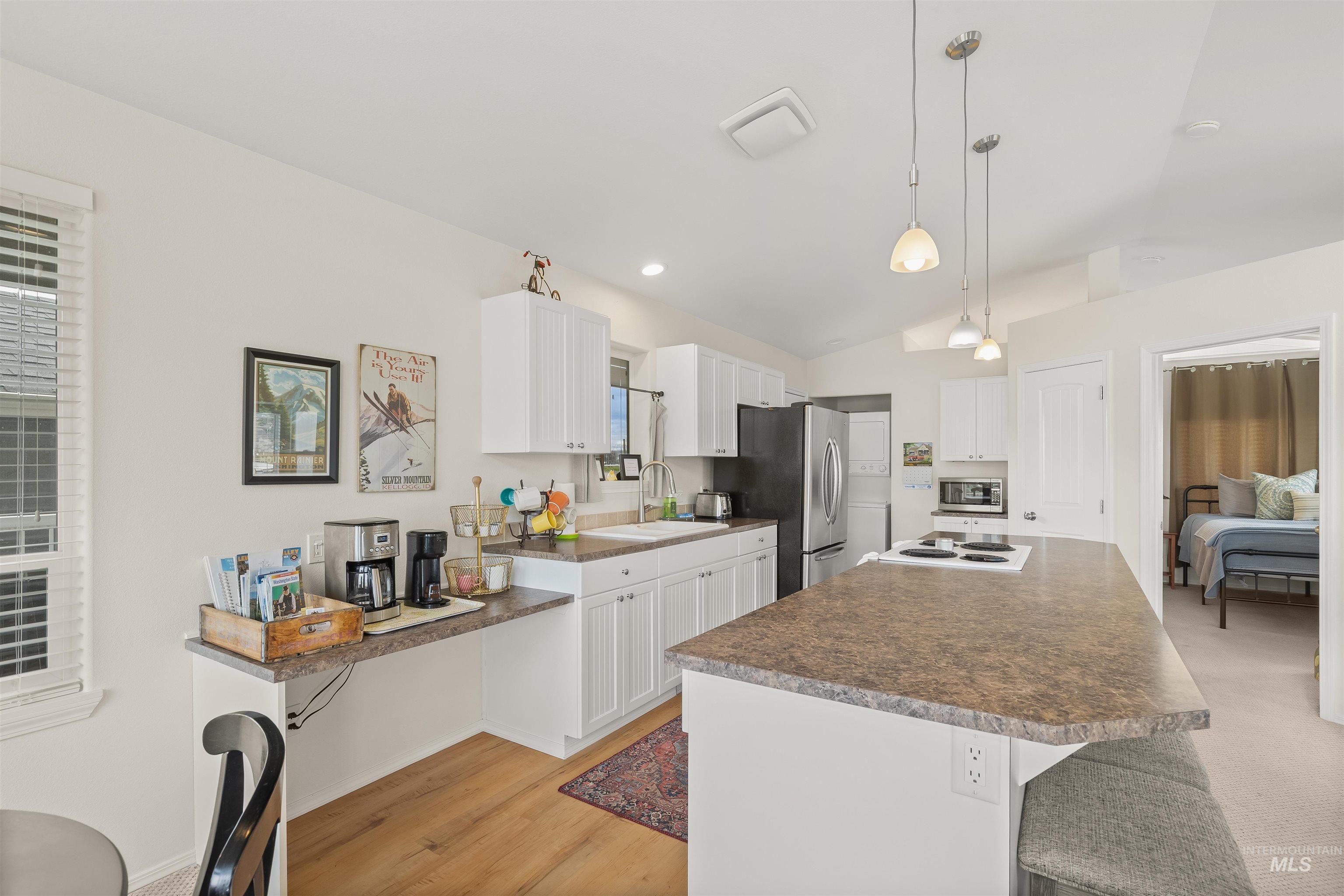 1744 & 1750 Valleyview Drive, Clarkston, Washington 99403, 5 Bedrooms, 3.5 Bathrooms, Residential For Sale, Price $898,000, 98977344