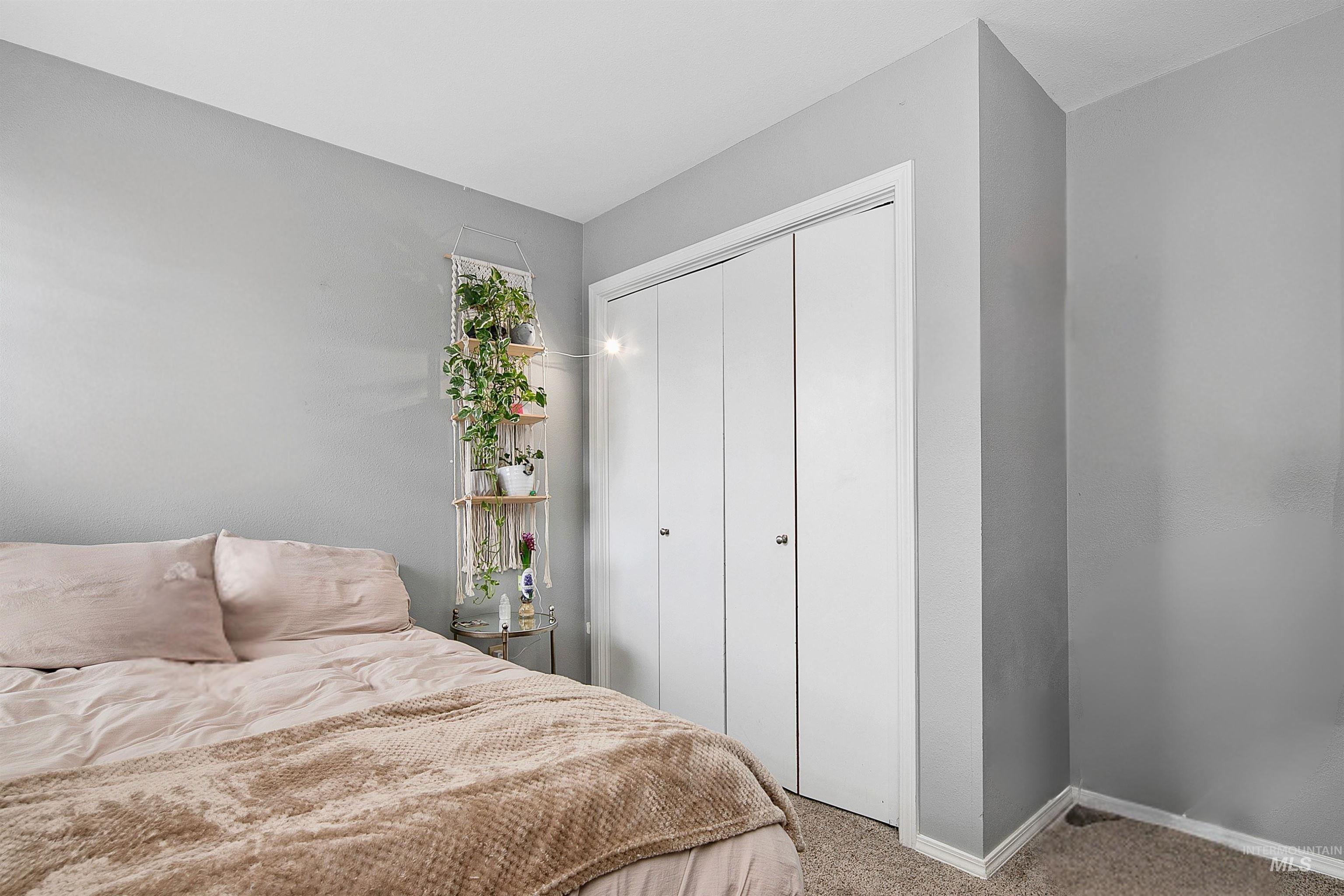 3919 W Garnet St, Boise, Idaho 83703, 2 Bedrooms, 1 Bathroom, Residential Income For Sale, Price $1,200,000, 98977348