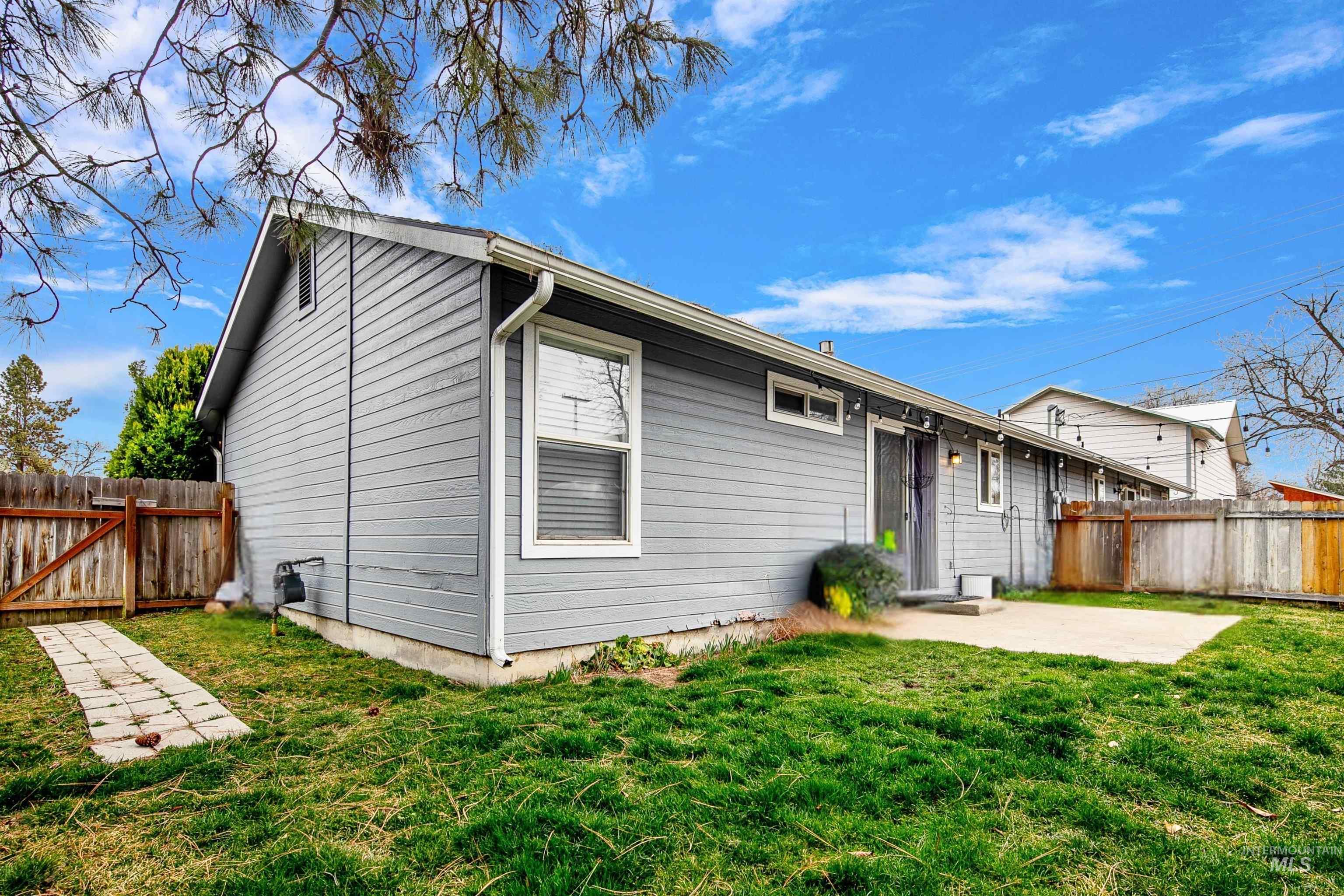 3919 W Garnet St, Boise, Idaho 83703, 2 Bedrooms, 1 Bathroom, Residential Income For Sale, Price $1,200,000, 98977348