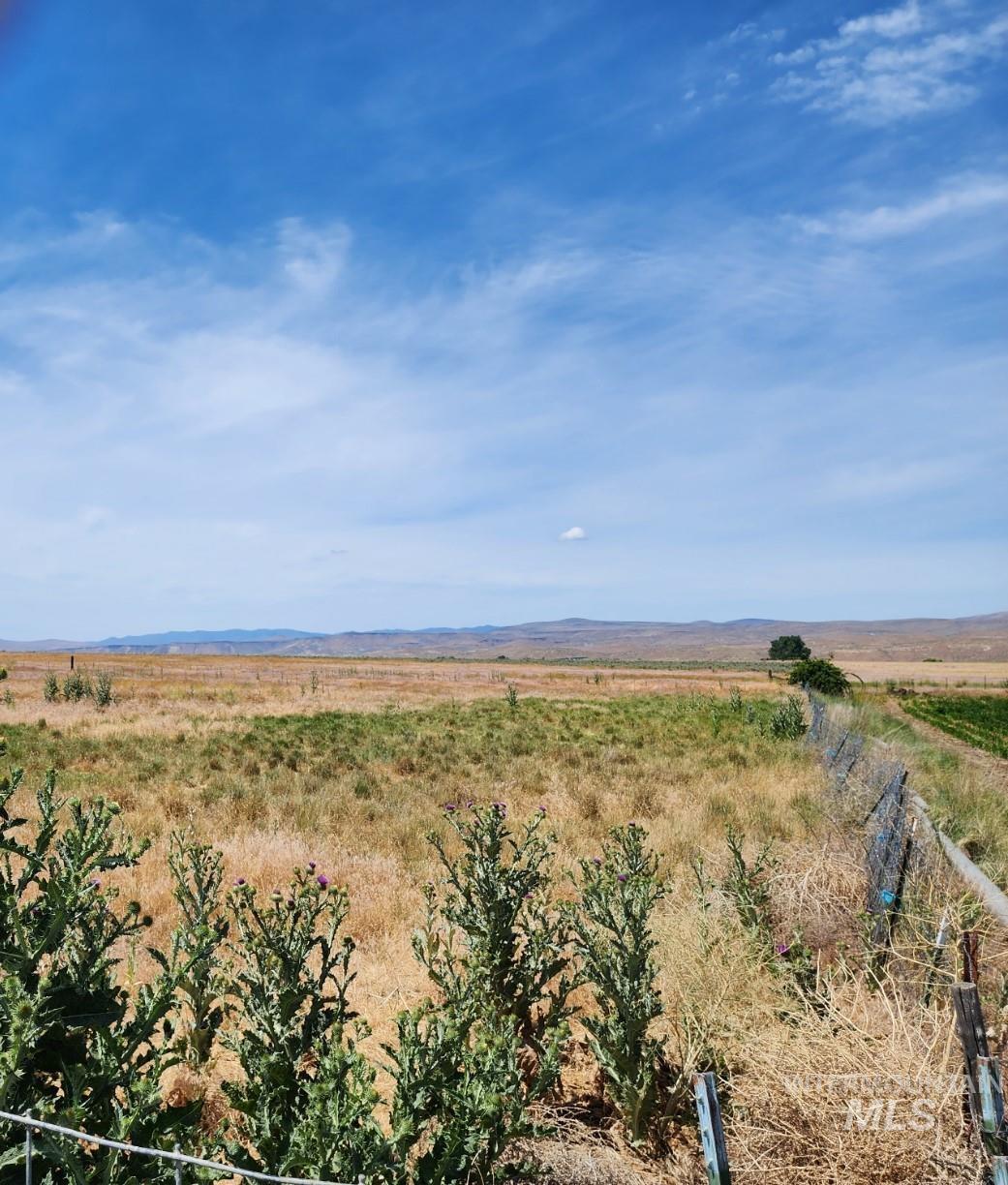 2712 13th Avenue, Vale, Oregon 97909, 3 Bedrooms, 1.5 Bathrooms, Farm & Ranch For Sale, Price $249,000, 98977353