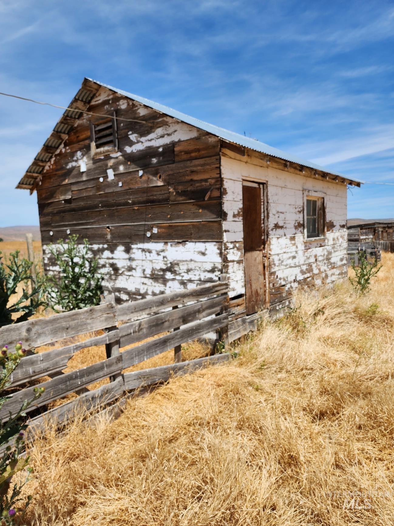 2712 13th Avenue, Vale, Oregon 97909, 3 Bedrooms, 1.5 Bathrooms, Farm & Ranch For Sale, Price $249,000, 98977353
