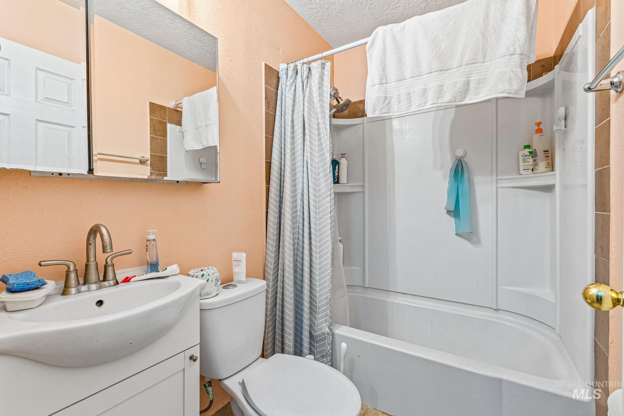 7119 Birch Lane, Nampa, Idaho 83687, 4 Bedrooms, 3 Bathrooms, Residential For Sale, Price $985,000, 98977354