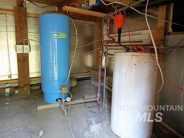 918 Middlefork Rd., Garden Valley, Idaho 83622, 2 Bedrooms, 1 Bathroom, Residential For Sale, Price $325,000,MLS 98977357