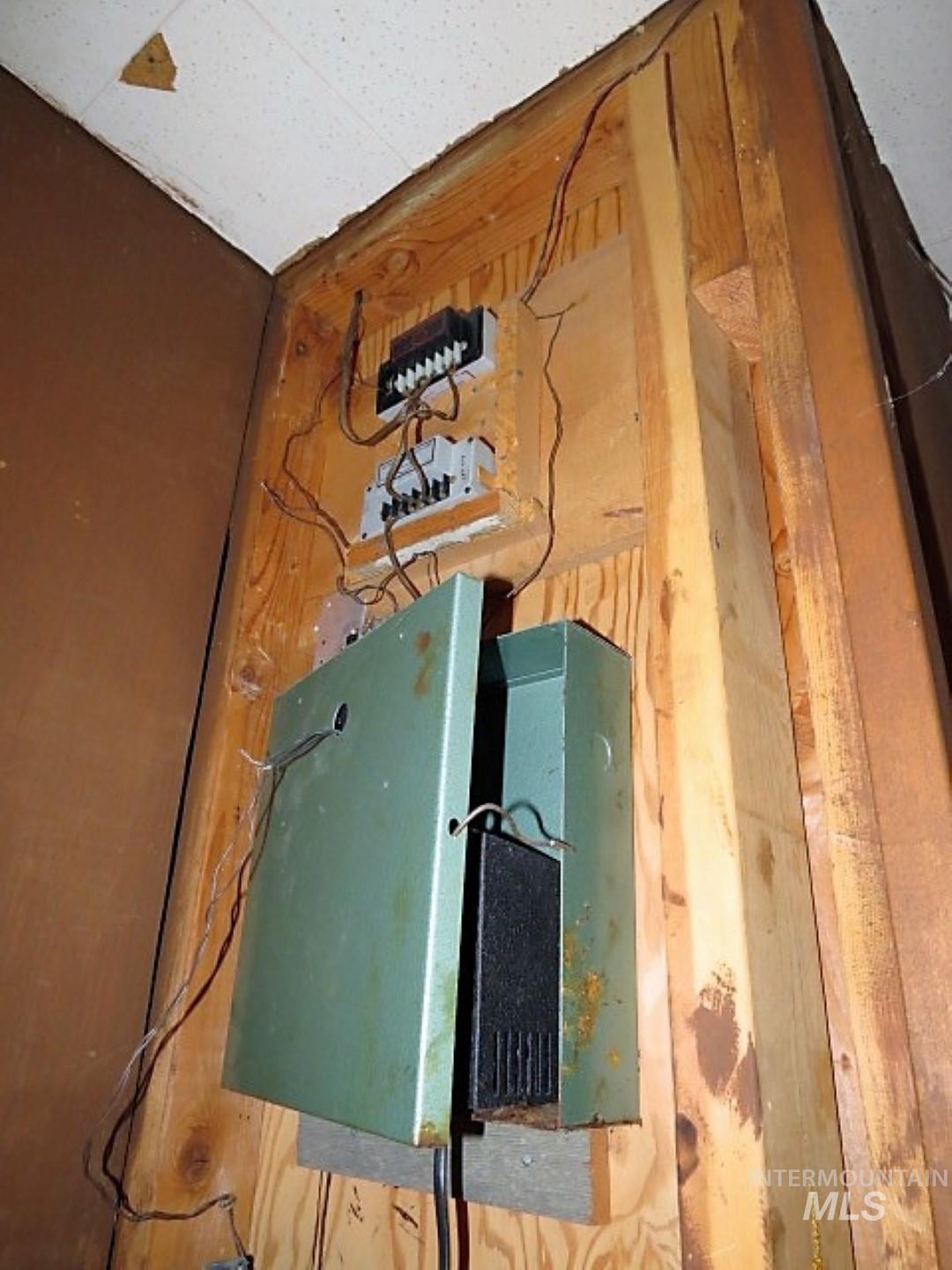 918 Middlefork Rd., Garden Valley, Idaho 83622, 2 Bedrooms, 1 Bathroom, Residential For Sale, Price $325,000,MLS 98977357