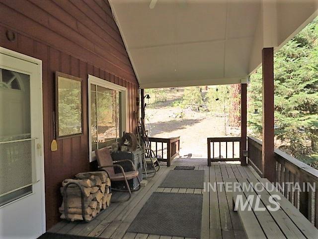 918 Middlefork Rd., Garden Valley, Idaho 83622, 2 Bedrooms, 1 Bathroom, Residential For Sale, Price $325,000,MLS 98977357