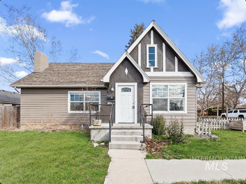 3500 W Overland Road, Boise, Idaho 83705, 5 Bedrooms, Business/Commercial For Sale, Price $569,900, 98977358