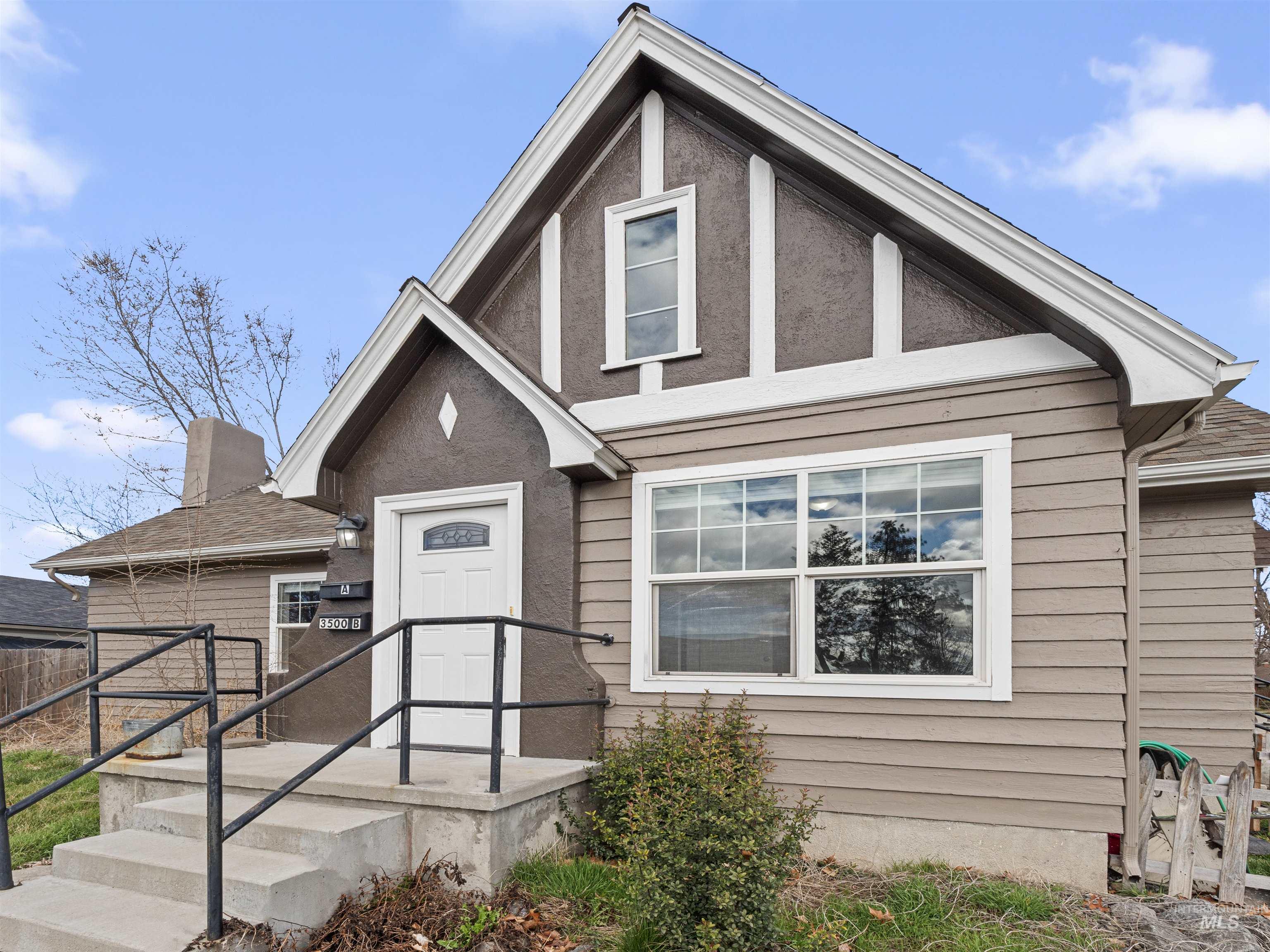 3500 W Overland Road, Boise, Idaho 83705, 5 Bedrooms, Business/Commercial For Sale, Price $569,900, 98977358