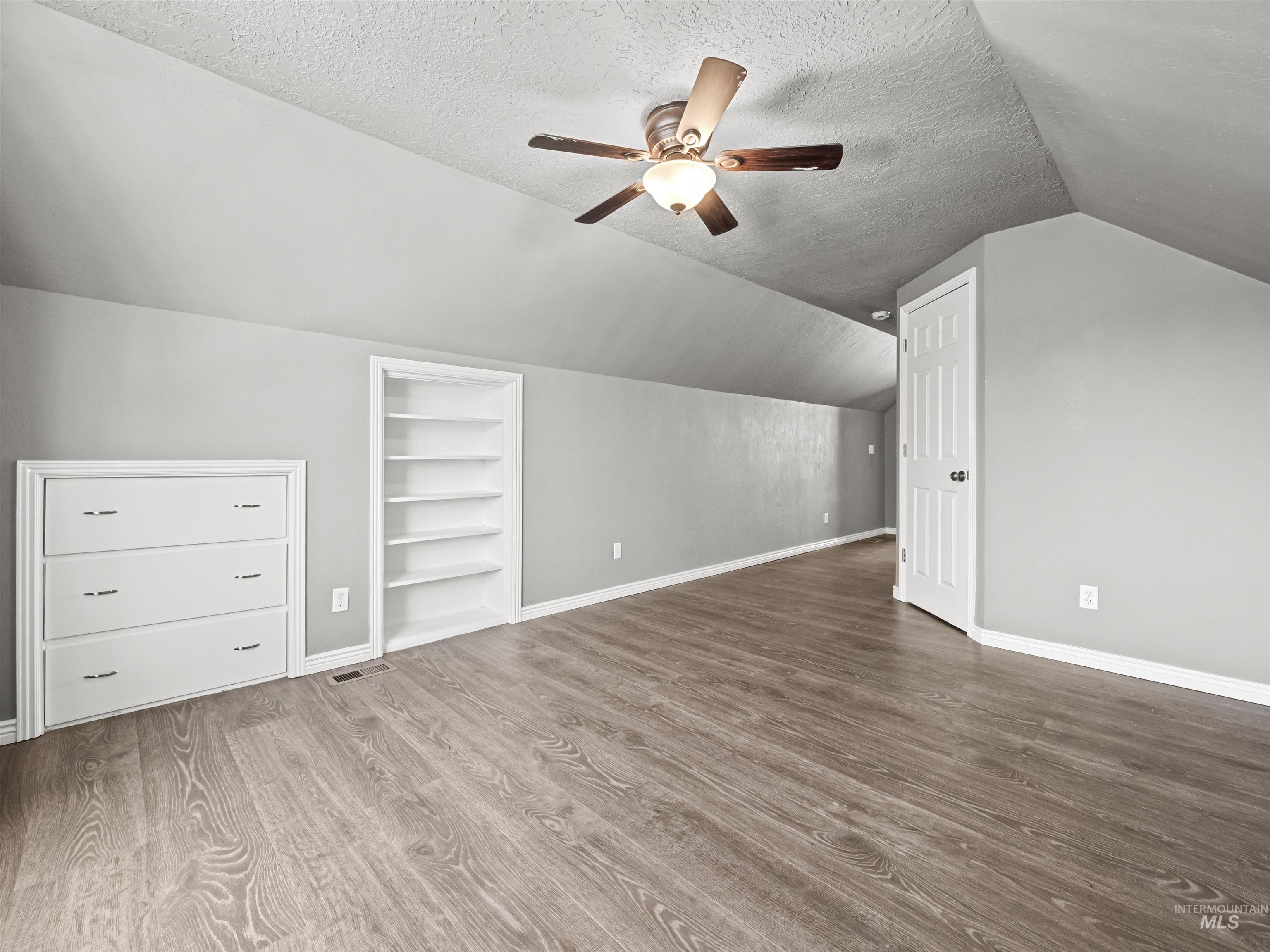 3500 W Overland Road, Boise, Idaho 83705, 5 Bedrooms, Business/Commercial For Sale, Price $569,900, 98977358