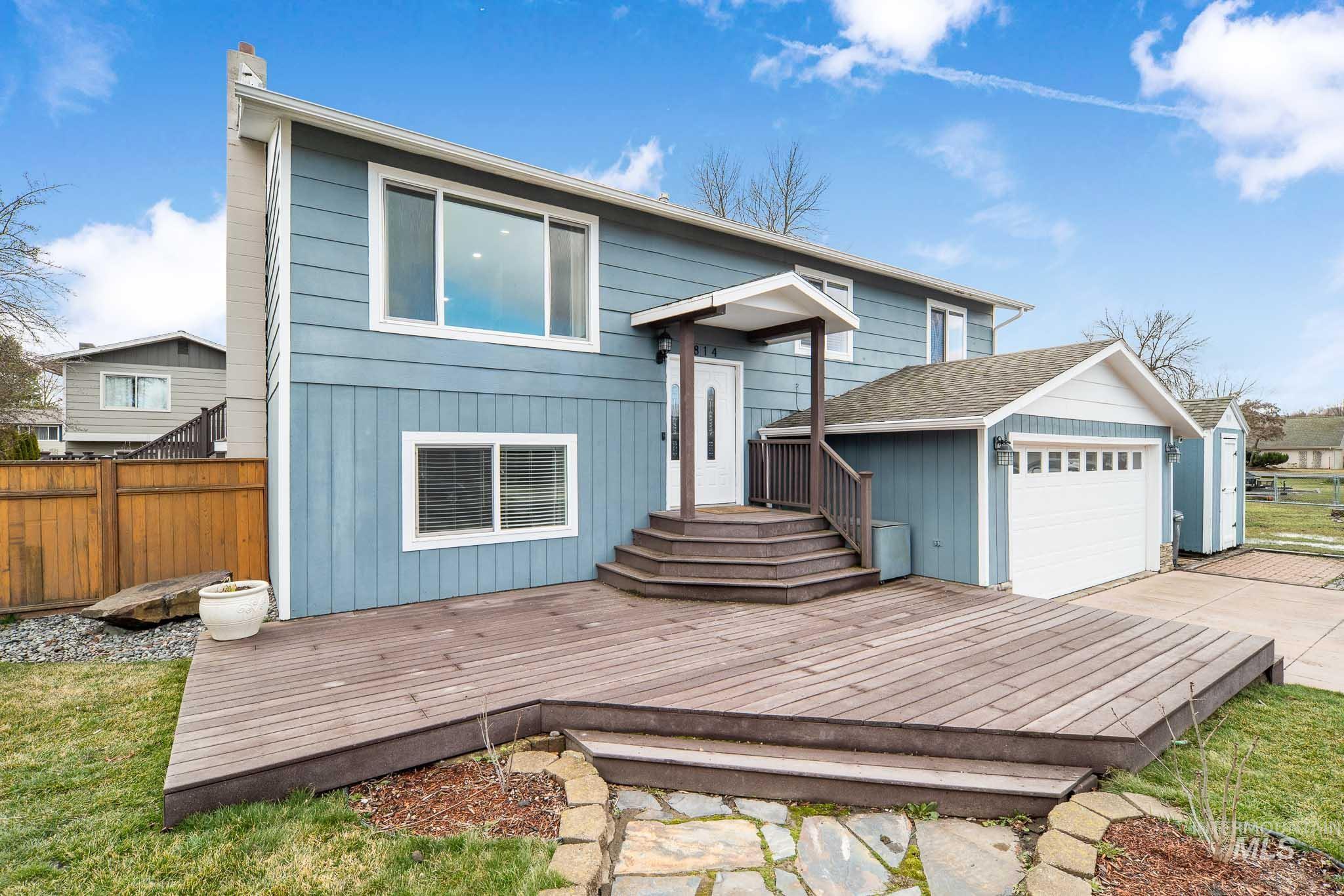 814 Valley View Dr., Moscow, Idaho 83843, 4 Bedrooms, 2 Bathrooms, Residential For Sale, Price $515,000,MLS 98977366