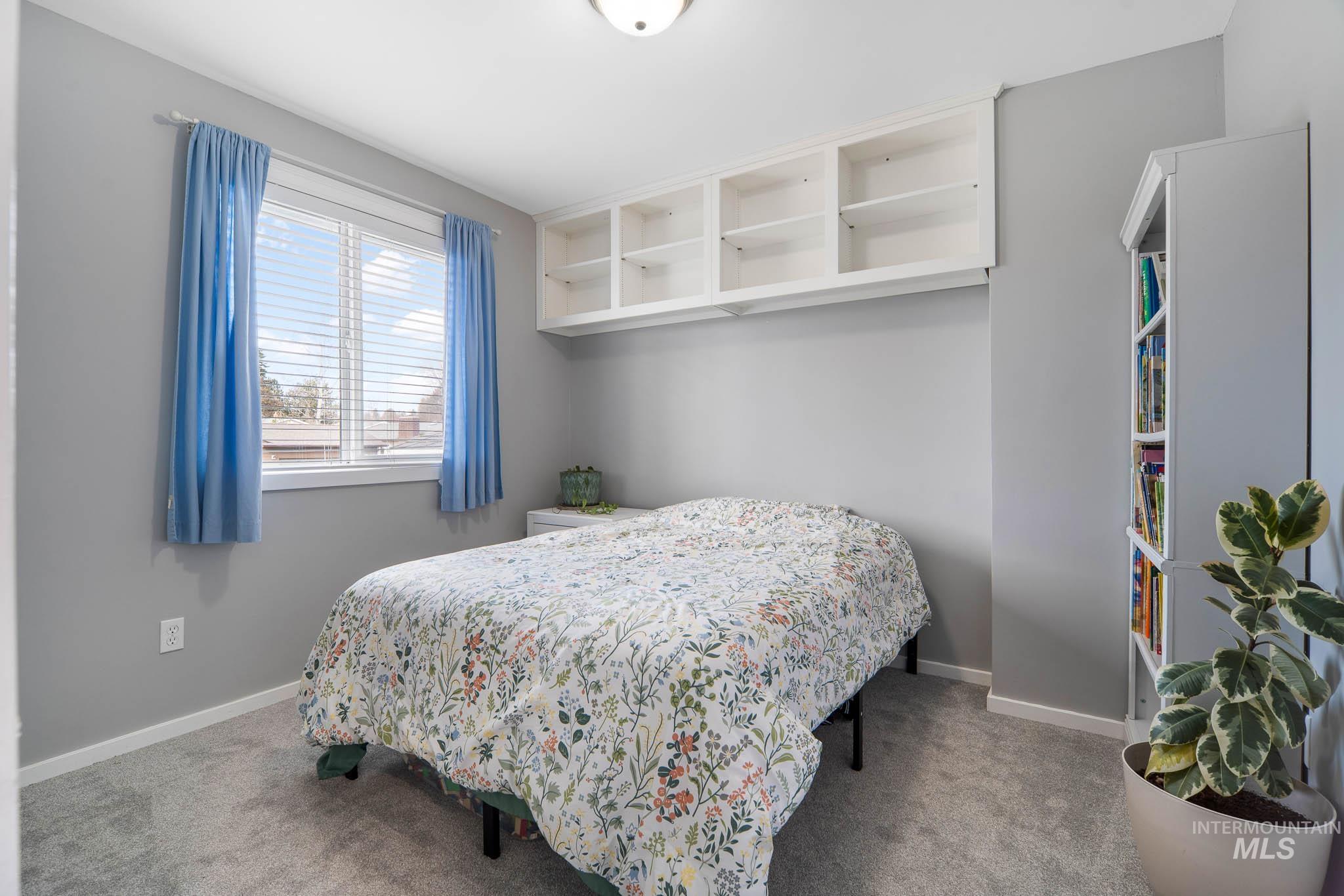 814 Valley View Dr., Moscow, Idaho 83843, 4 Bedrooms, 2 Bathrooms, Residential For Sale, Price $515,000,MLS 98977366