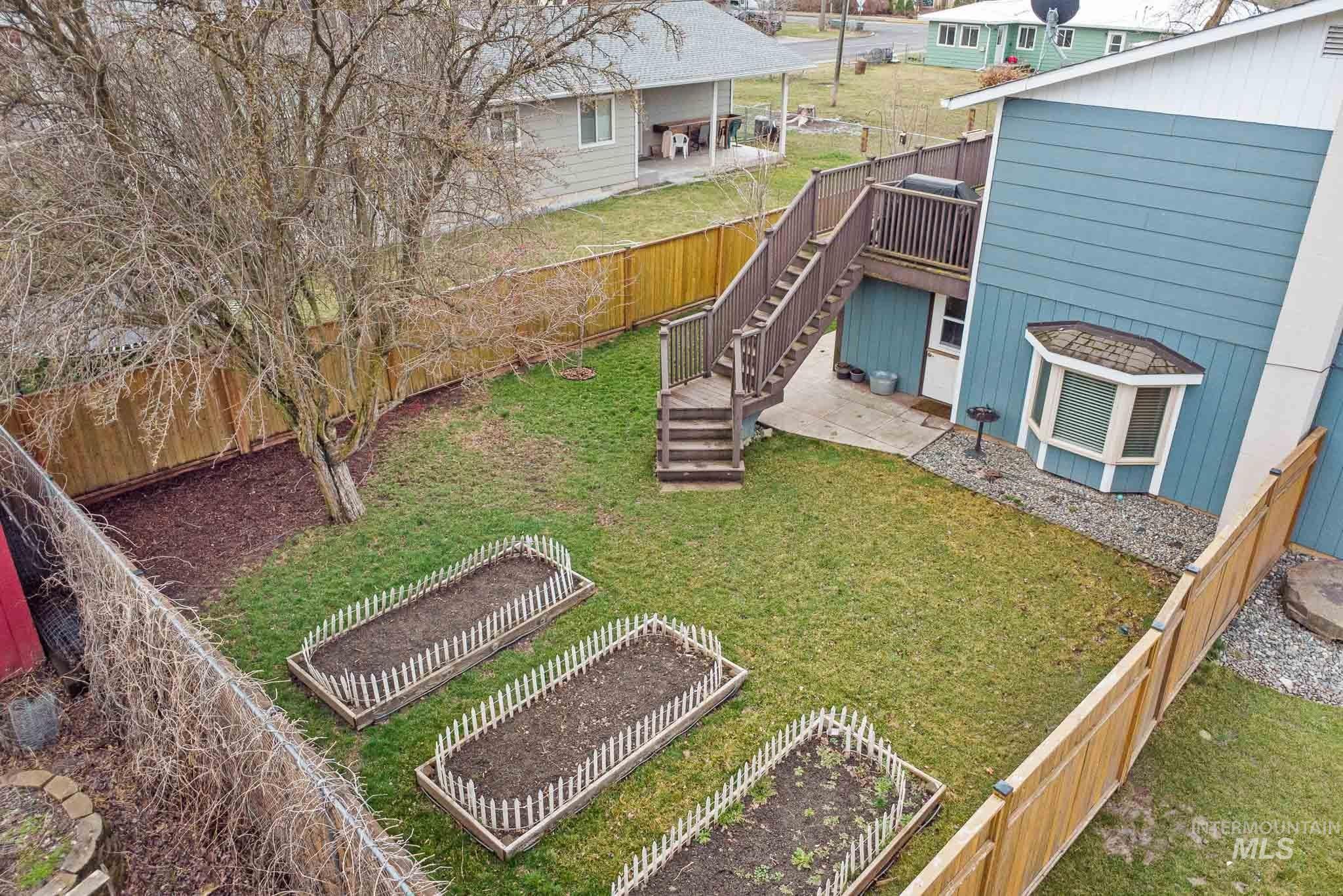 814 Valley View Dr., Moscow, Idaho 83843, 4 Bedrooms, 2 Bathrooms, Residential For Sale, Price $515,000,MLS 98977366