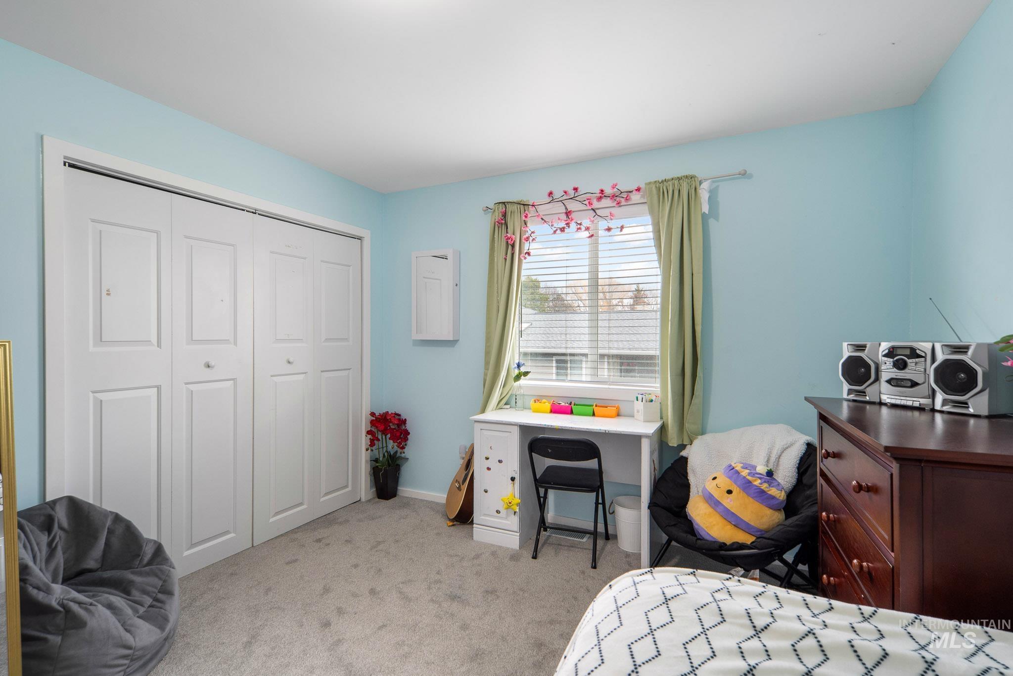 814 Valley View Dr., Moscow, Idaho 83843, 4 Bedrooms, 2 Bathrooms, Residential For Sale, Price $515,000,MLS 98977366