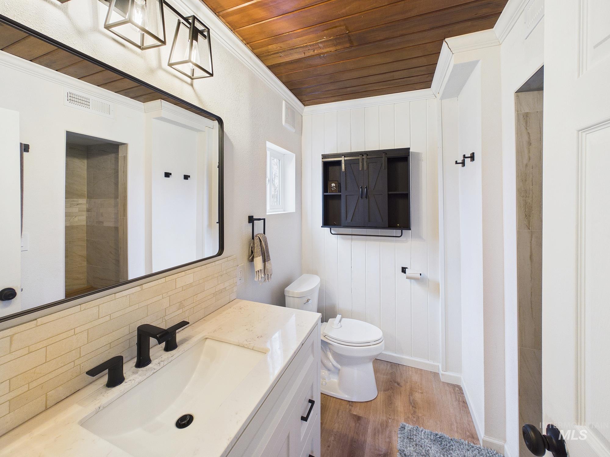 1747 W Central Rd, Emmett, Idaho 83617, 5 Bedrooms, 3.5 Bathrooms, Residential For Sale, Price $1,195,000, 98977368