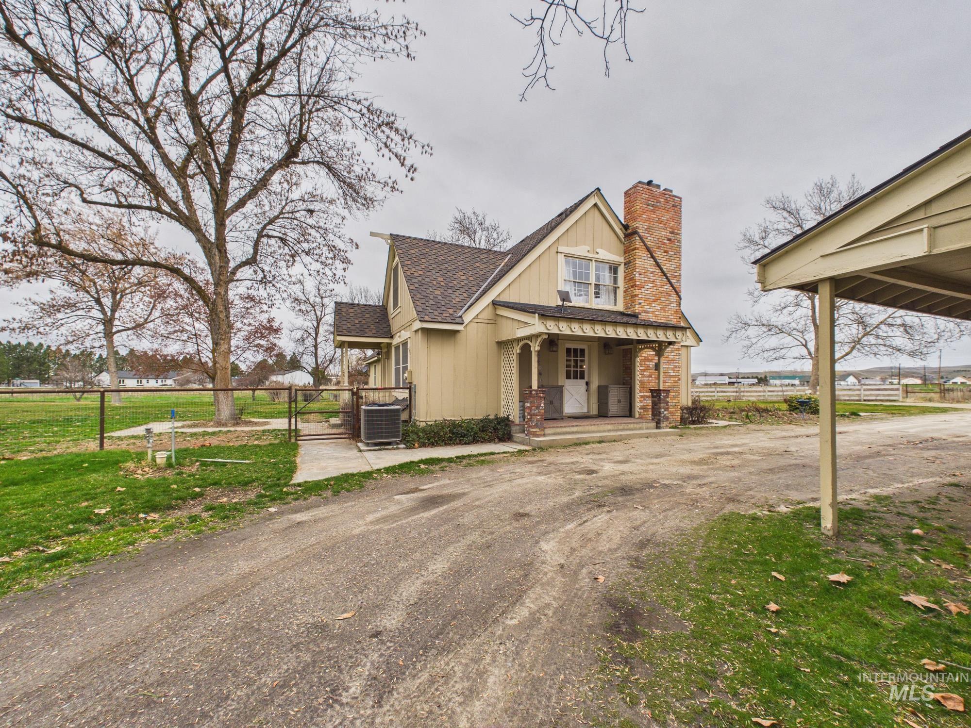 1747 W Central Rd, Emmett, Idaho 83617, 5 Bedrooms, 3.5 Bathrooms, Residential For Sale, Price $1,195,000, 98977368