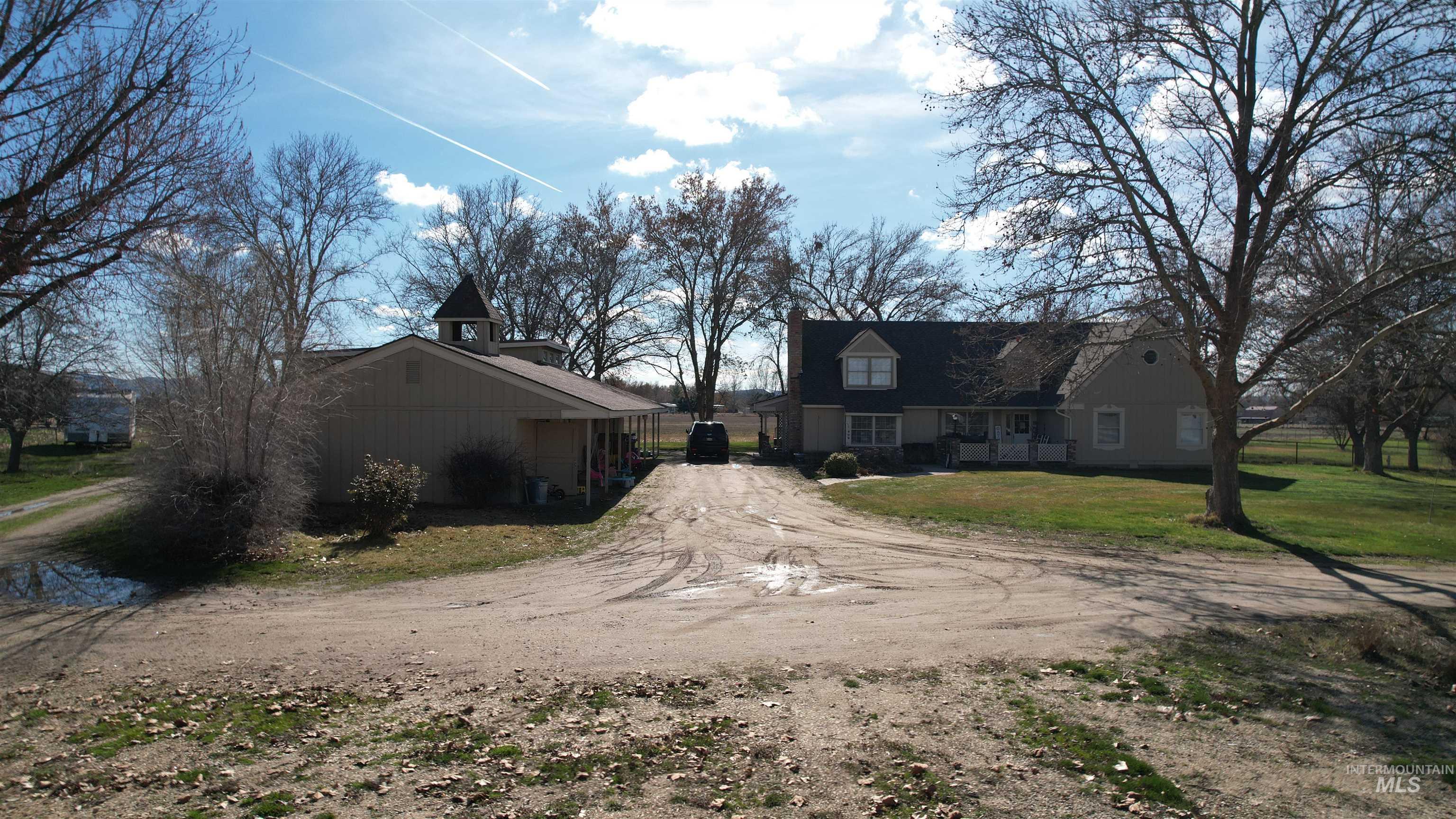 1747 W Central Rd, Emmett, Idaho 83617, 5 Bedrooms, 3.5 Bathrooms, Residential For Sale, Price $1,195,000, 98977368