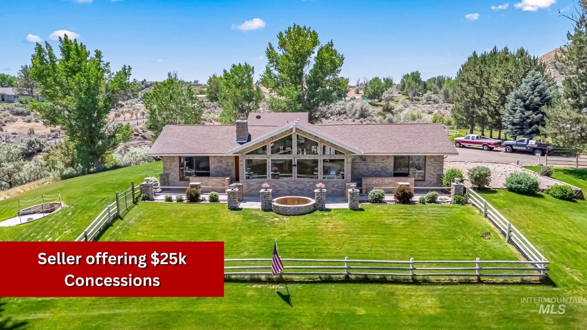 4525 Kanaka Ct., Buhl, Idaho 83316, 3 Bedrooms, 4 Bathrooms, Residential For Sale, Price $575,000,MLS 98977369