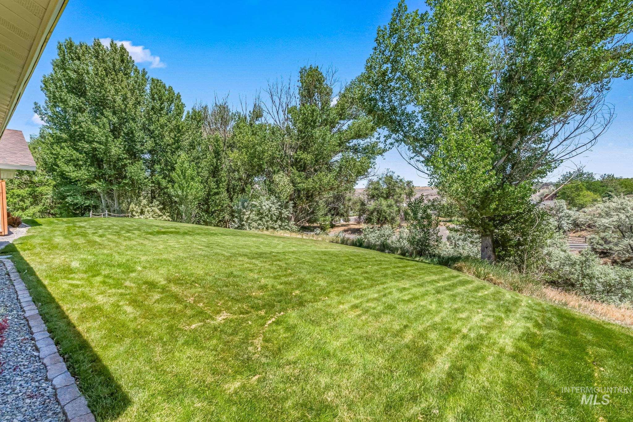 4525 Kanaka Ct., Buhl, Idaho 83316, 3 Bedrooms, 4 Bathrooms, Residential For Sale, Price $689,900,MLS 98977369