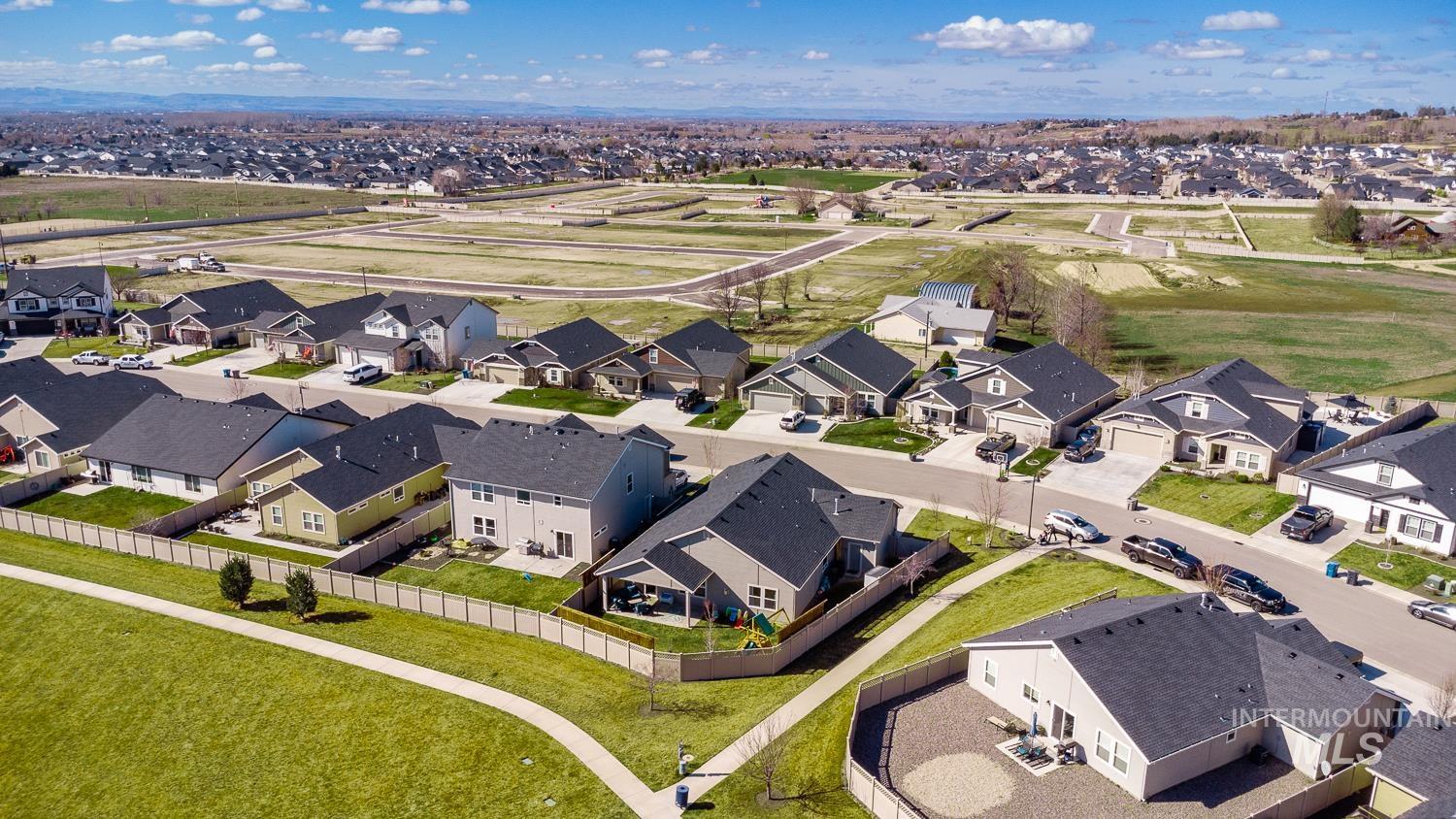 3094 N Greengate Way, Star, Idaho 83669, 3 Bedrooms, 2 Bathrooms, Residential For Sale, Price $565,000, 98977373