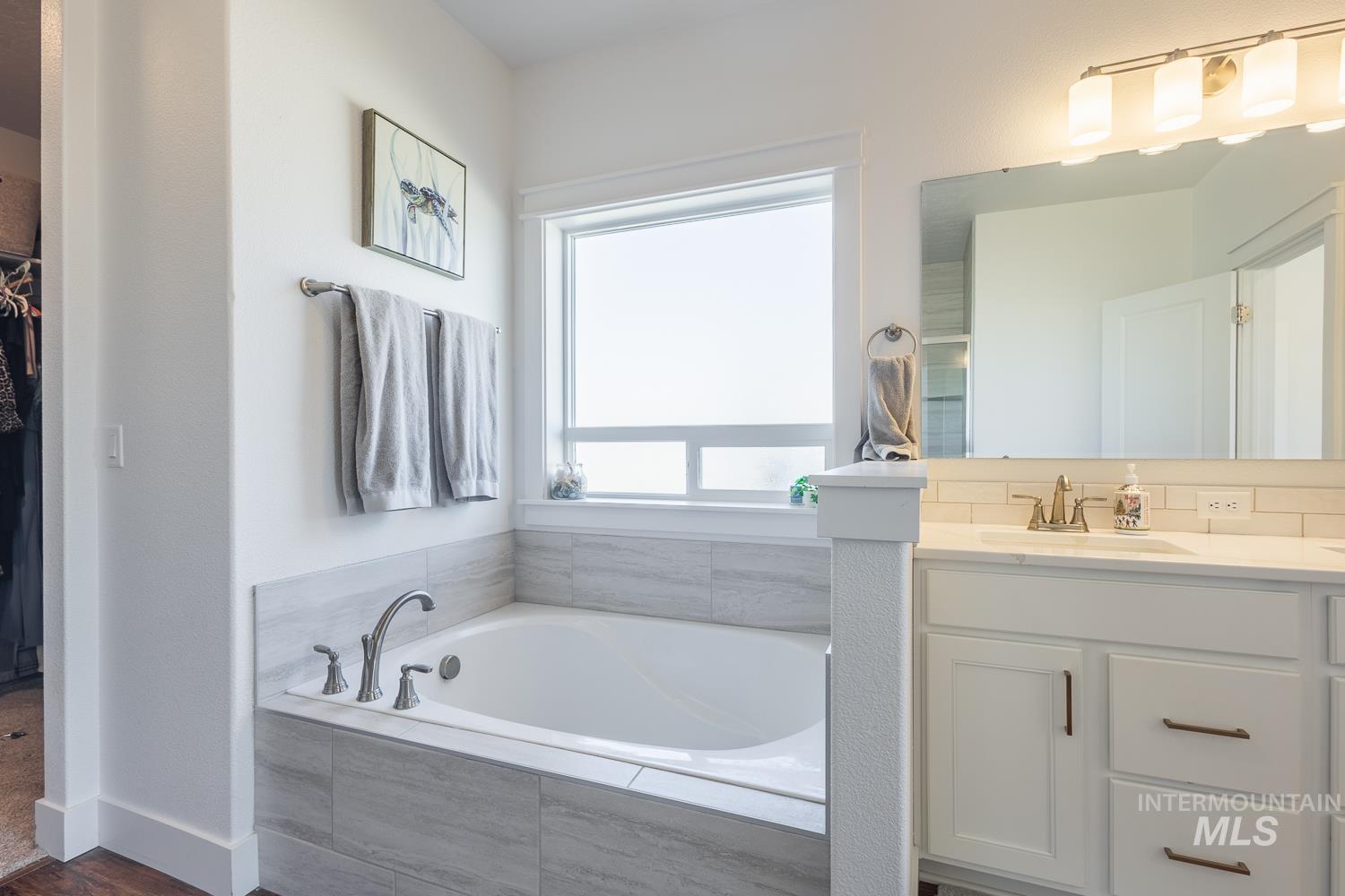 3094 N Greengate Way, Star, Idaho 83669, 3 Bedrooms, 2 Bathrooms, Residential For Sale, Price $565,000, 98977373