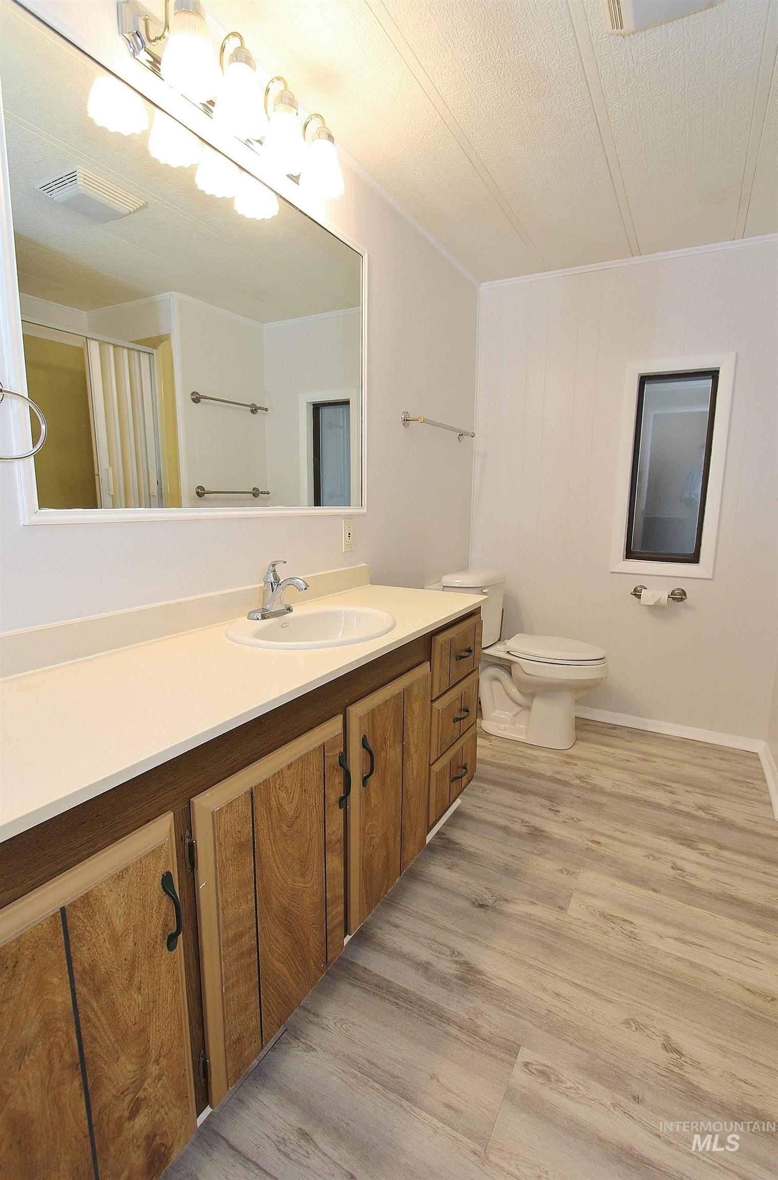 5651 Sudley Lane, Garden City, Idaho 83714, 3 Bedrooms, 2 Bathrooms, Residential For Sale, Price $179,000, 98977374