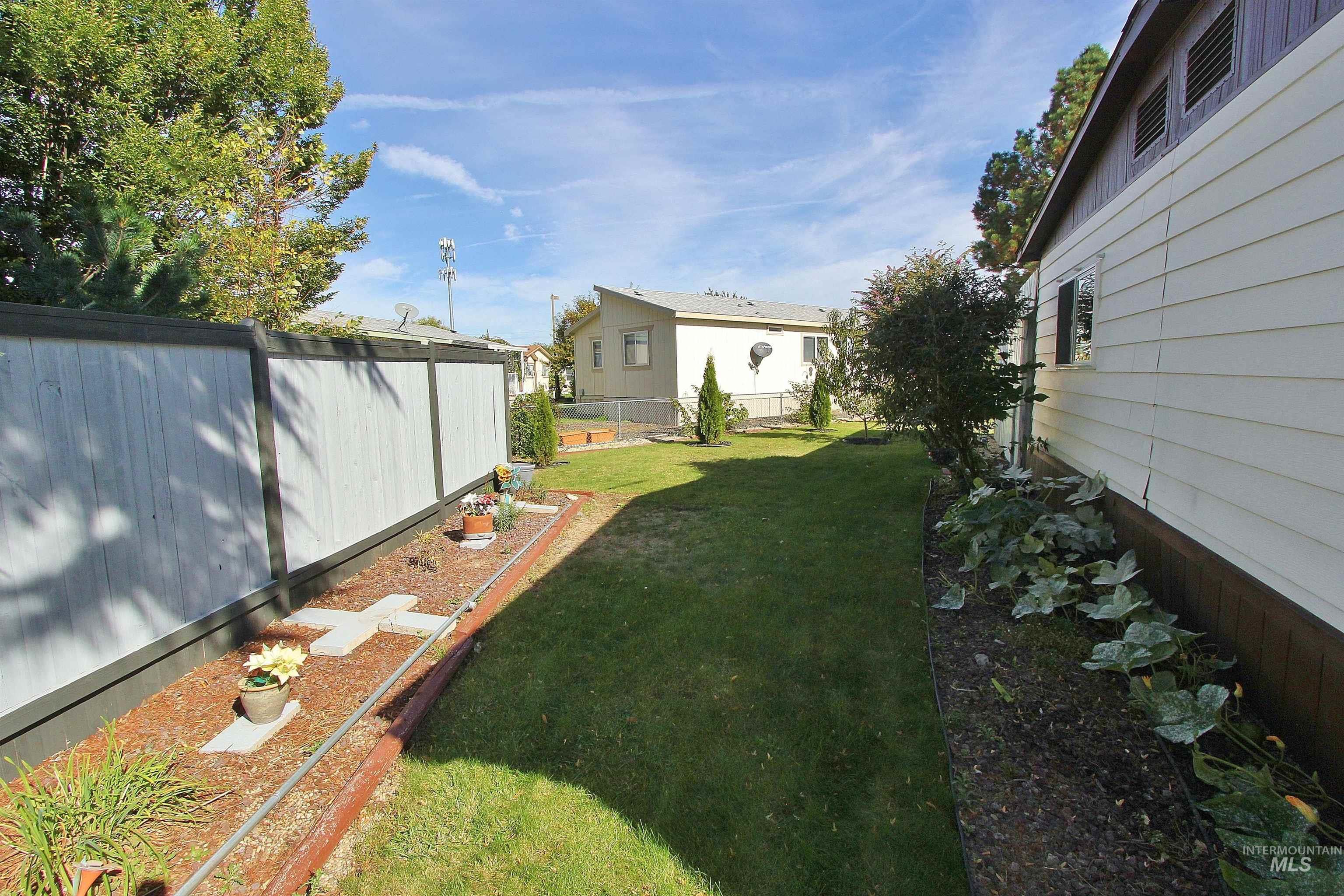 5651 Sudley Lane, Garden City, Idaho 83714, 3 Bedrooms, 2 Bathrooms, Residential For Sale, Price $179,000, 98977374