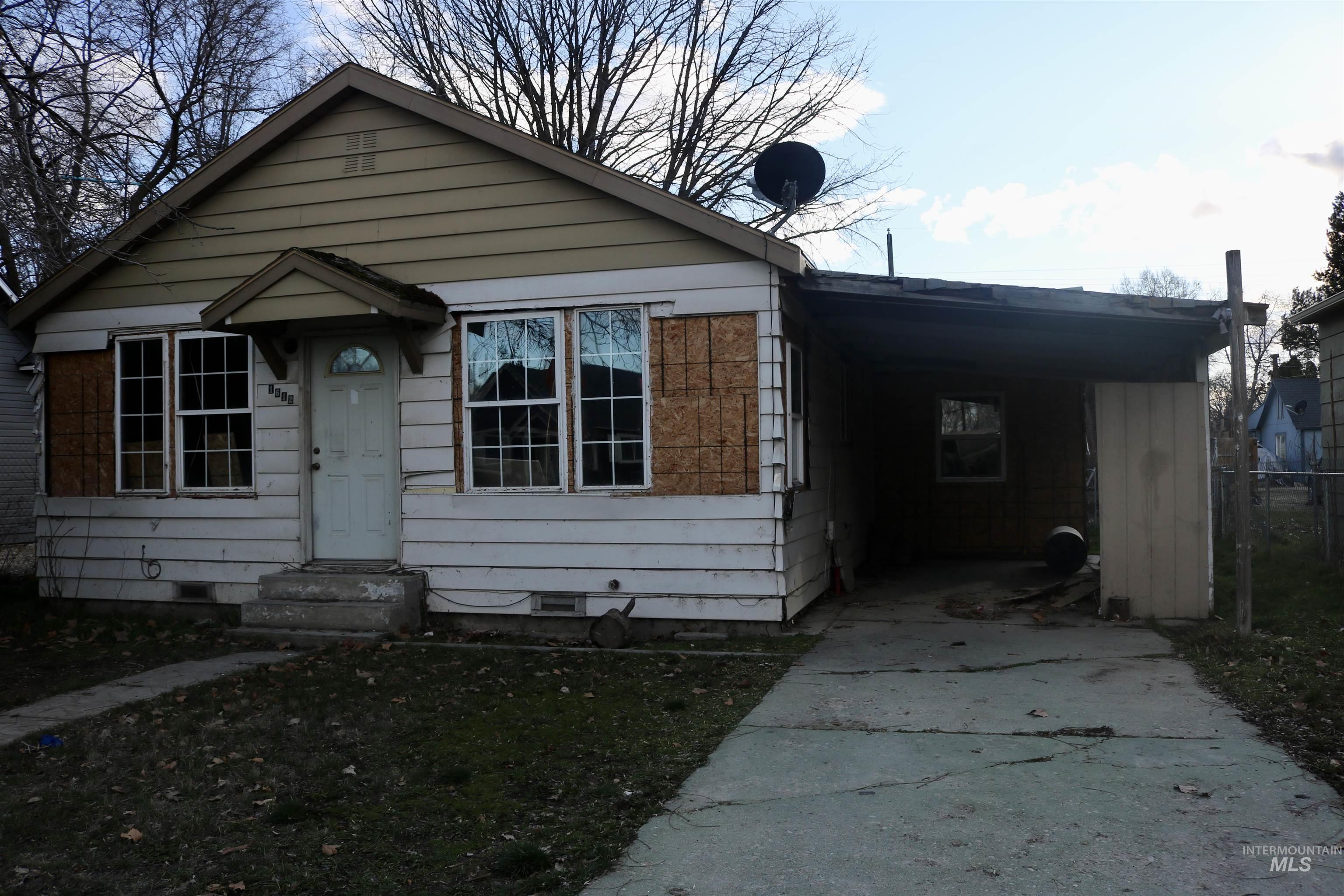 1612 Arthur, Caldwell, Idaho 83605, 2 Bedrooms, 1 Bathroom, Residential For Sale, Price $179,000, 98977379