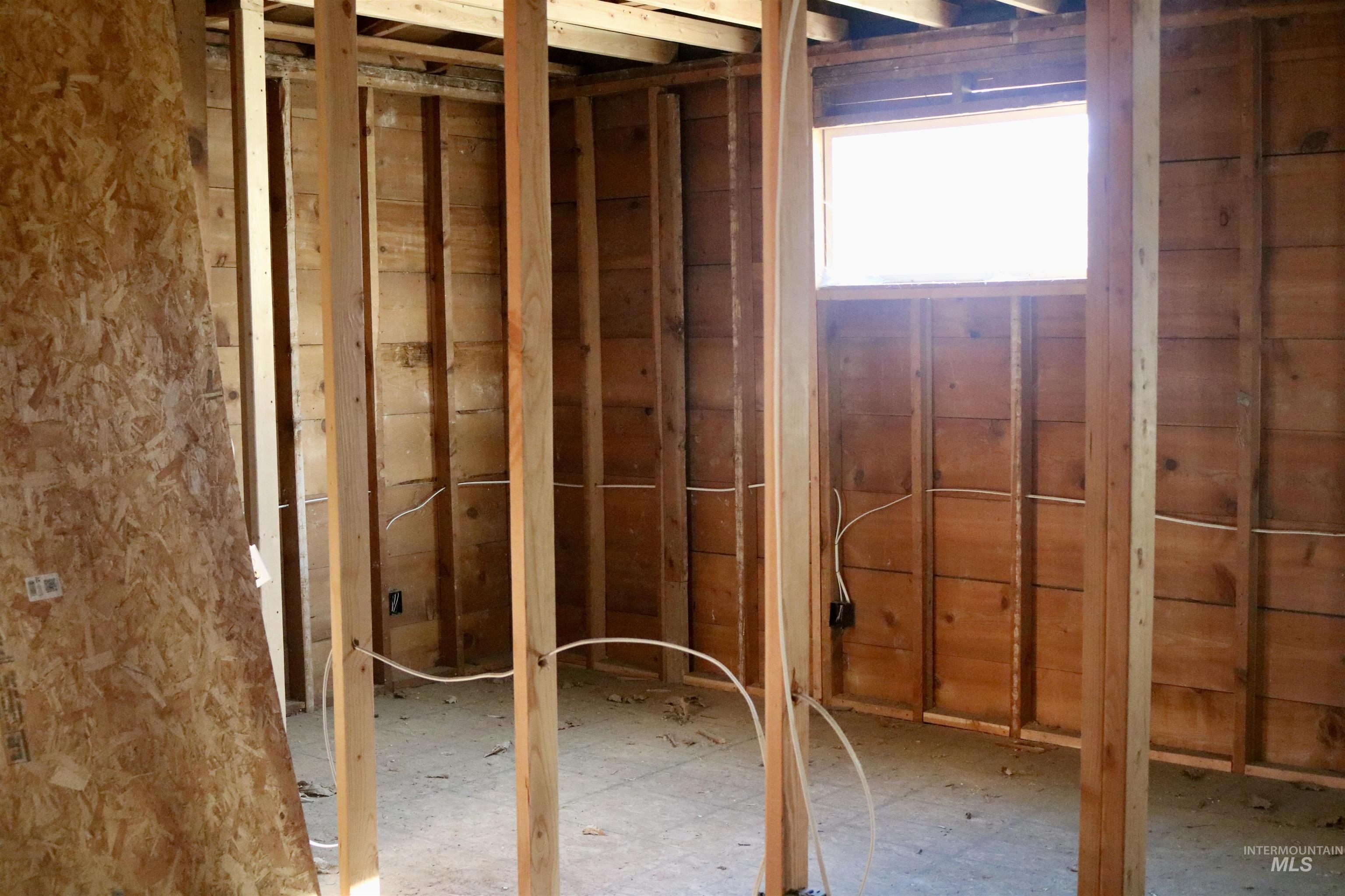 1612 Arthur, Caldwell, Idaho 83605, 2 Bedrooms, 1 Bathroom, Residential For Sale, Price $179,000, 98977379