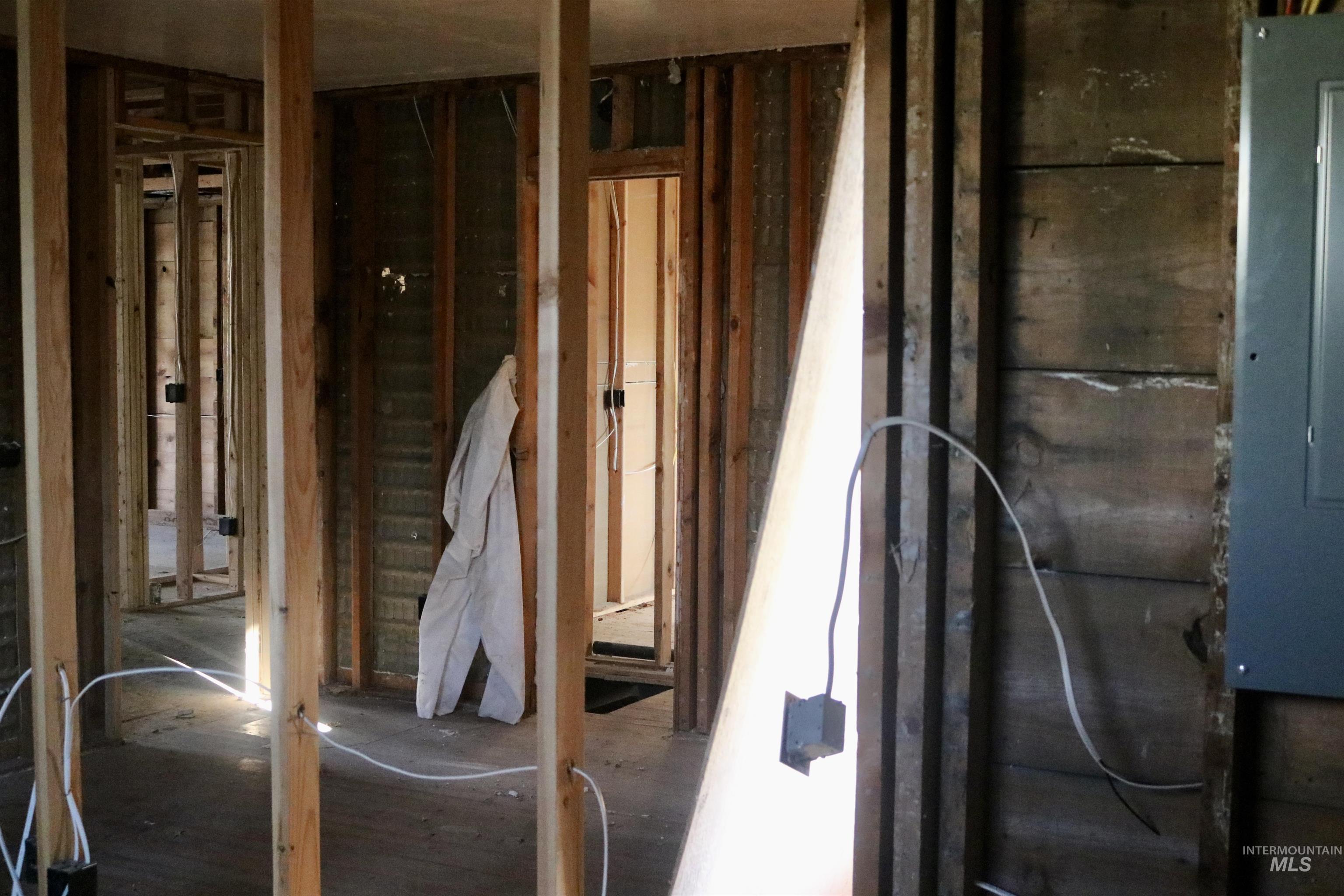 1612 Arthur, Caldwell, Idaho 83605, 2 Bedrooms, 1 Bathroom, Residential For Sale, Price $179,000, 98977379