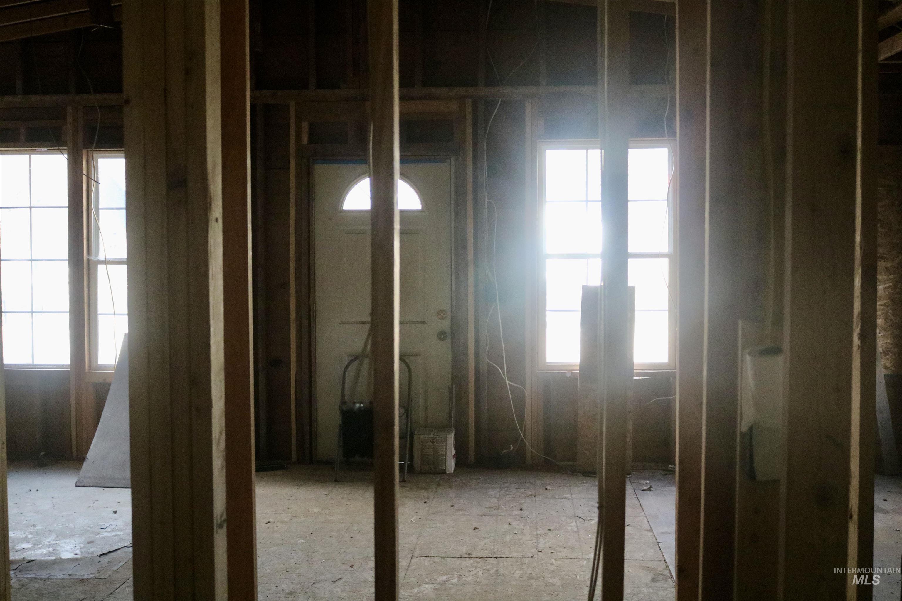 1612 Arthur, Caldwell, Idaho 83605, 2 Bedrooms, 1 Bathroom, Residential For Sale, Price $179,000, 98977379