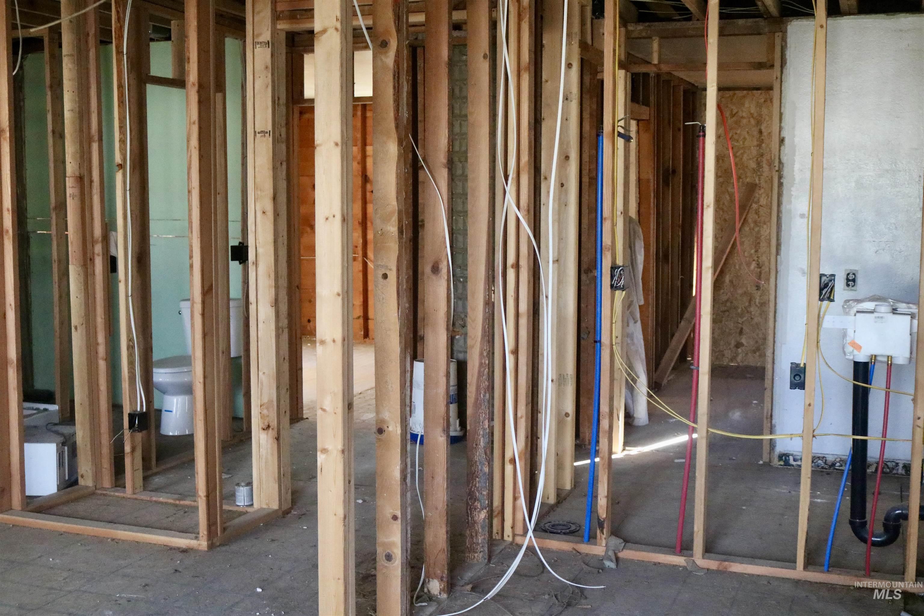 1612 Arthur, Caldwell, Idaho 83605, 2 Bedrooms, 1 Bathroom, Residential For Sale, Price $179,000, 98977379