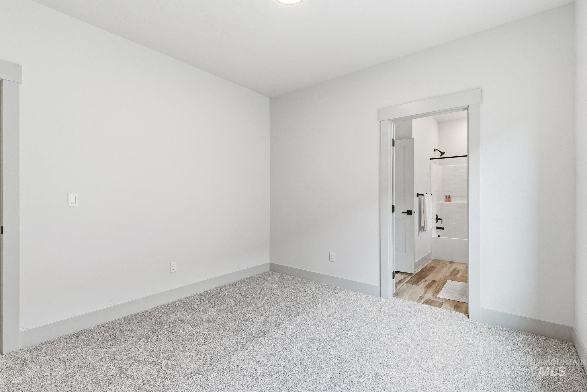 1950 NW Strahorn Dr., Mountain Home, Idaho 83647, 3 Bedrooms, 2.5 Bathrooms, Residential For Sale, Price $339,900,MLS 98977380