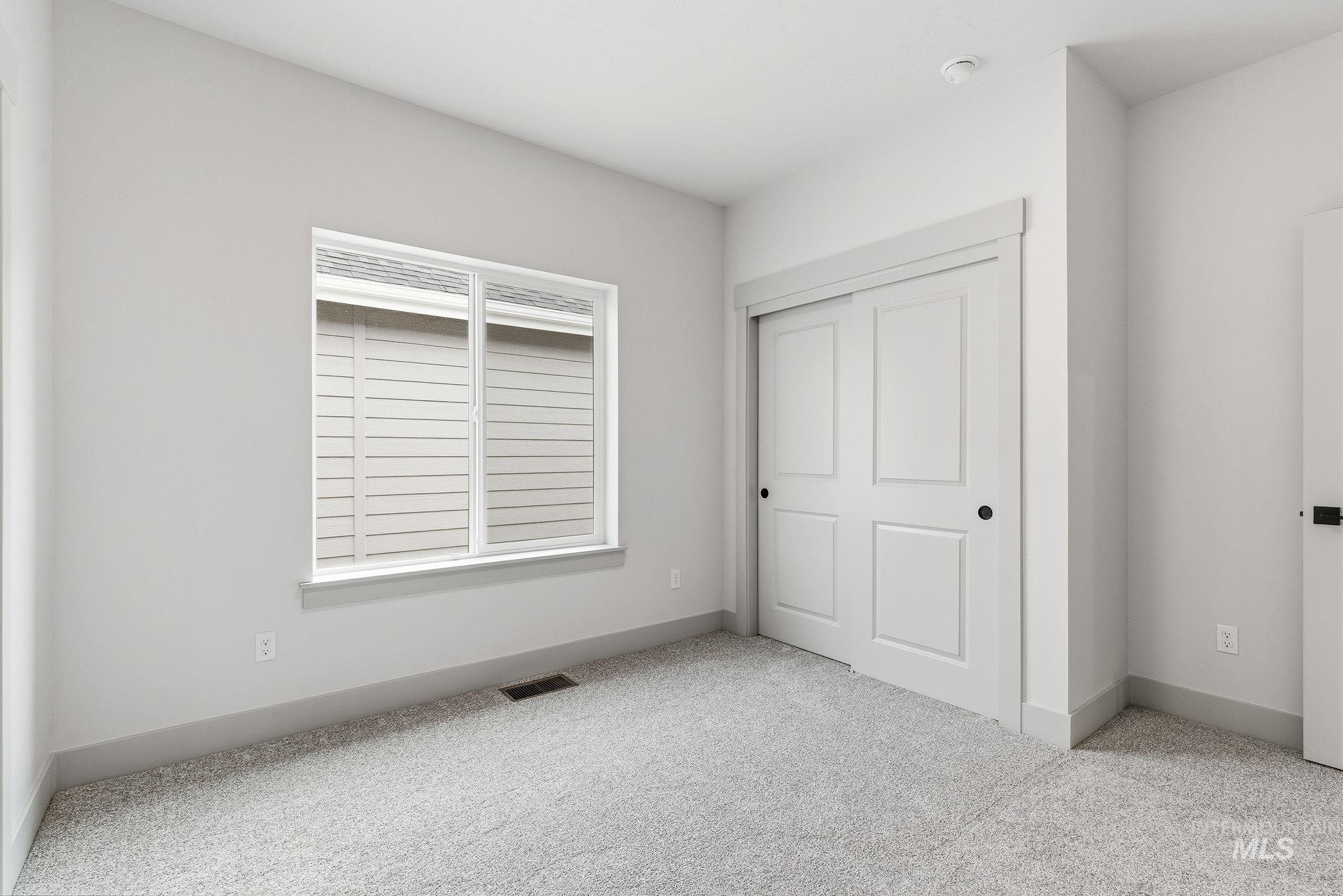 1950 NW Strahorn Dr., Mountain Home, Idaho 83647, 3 Bedrooms, 2.5 Bathrooms, Residential For Sale, Price $339,900,MLS 98977380