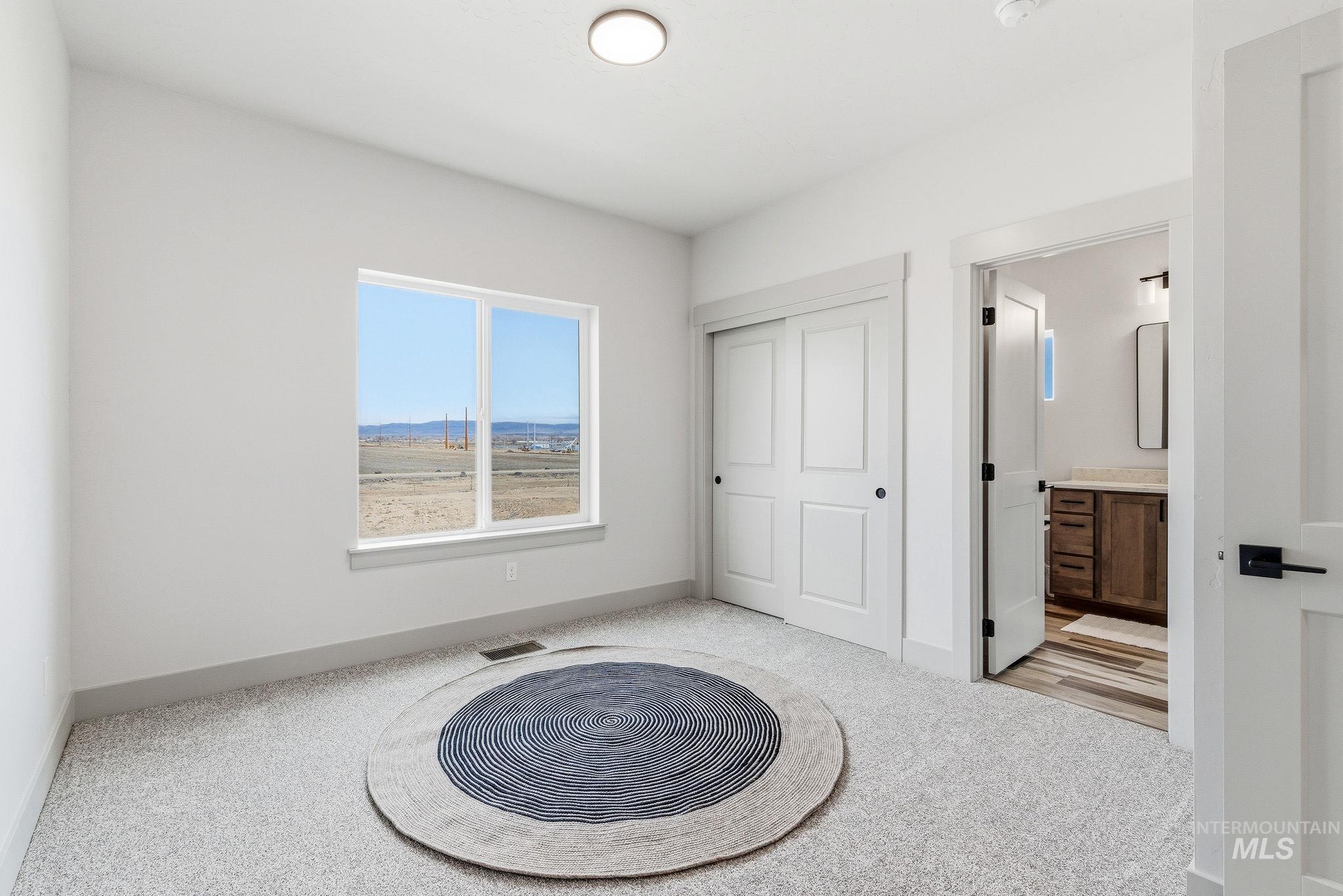 1950 NW Strahorn Dr., Mountain Home, Idaho 83647, 3 Bedrooms, 2.5 Bathrooms, Residential For Sale, Price $339,900,MLS 98977380