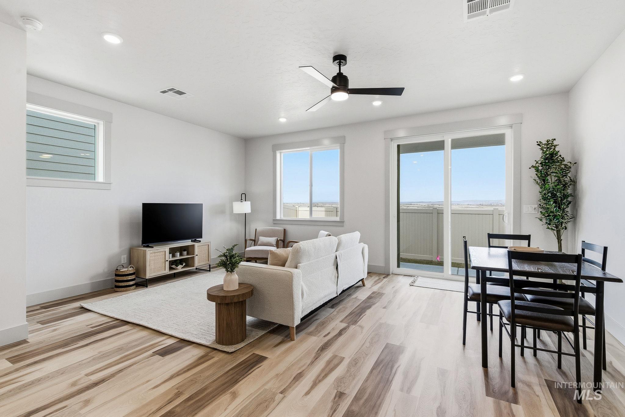 1950 NW Strahorn Dr., Mountain Home, Idaho 83647, 3 Bedrooms, 2.5 Bathrooms, Residential For Sale, Price $339,900,MLS 98977380