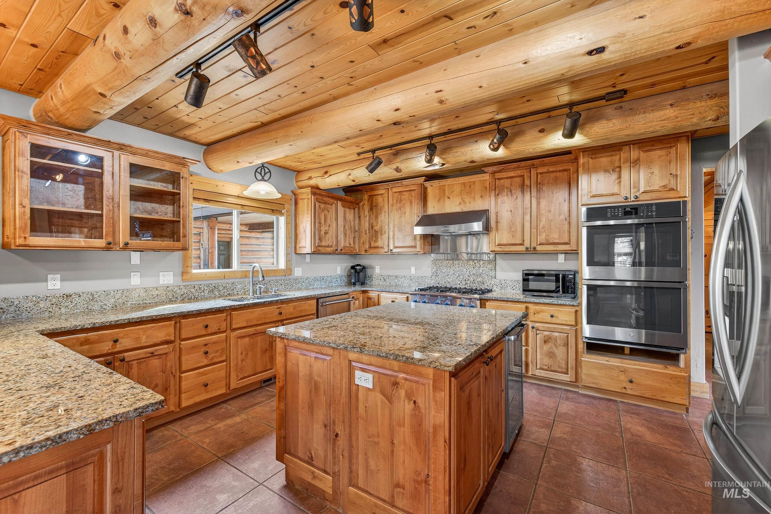 3818 Osprey Circle, New Meadows, Idaho 83654, 3 Bedrooms, 3 Bathrooms, Residential For Sale, Price $1,295,000, 98977382