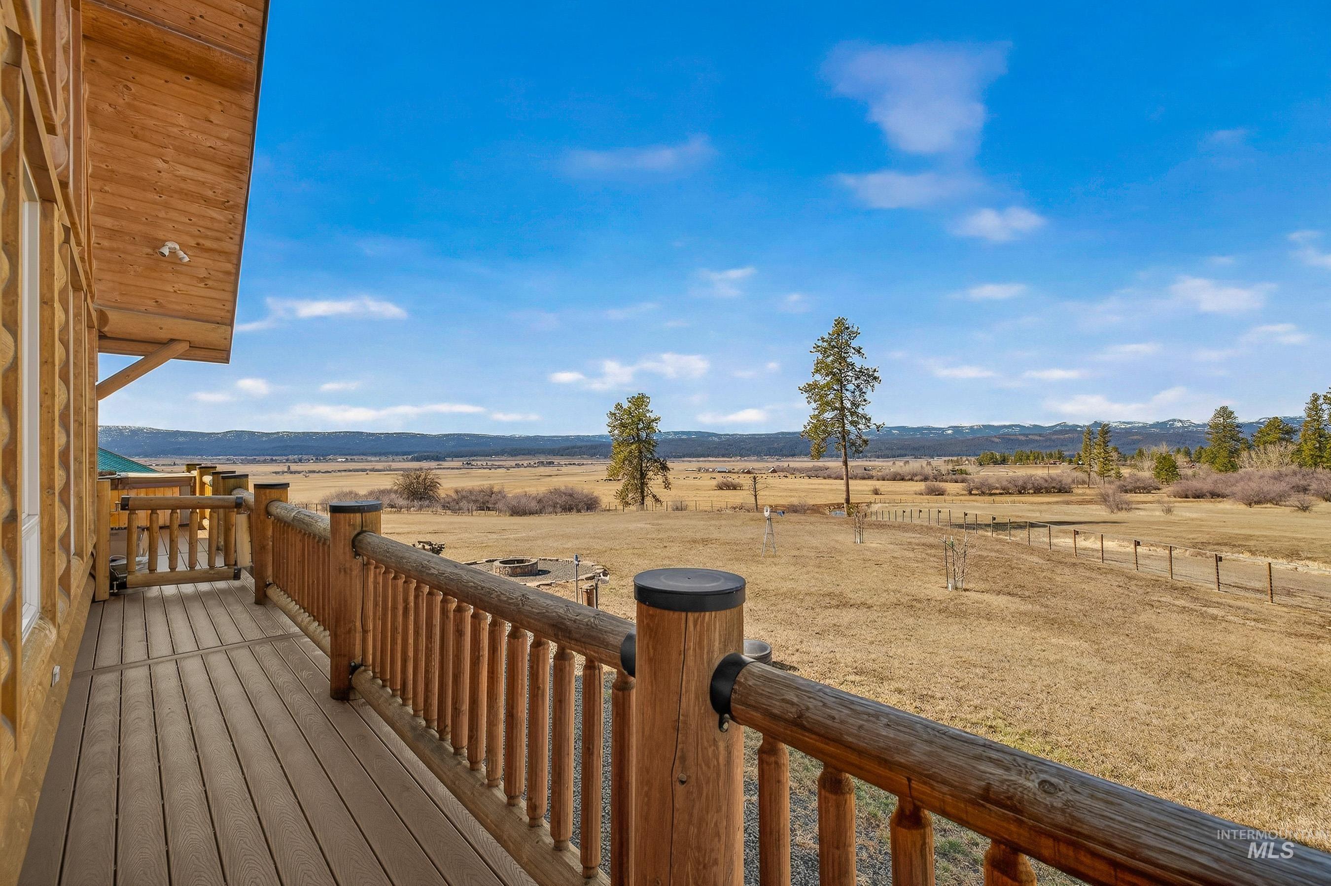 3818 Osprey Circle, New Meadows, Idaho 83654, 3 Bedrooms, 3 Bathrooms, Residential For Sale, Price $1,295,000, 98977382