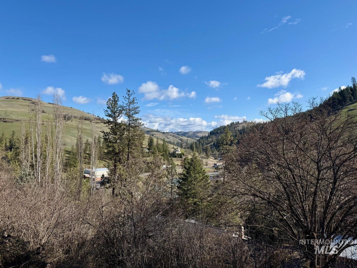 403 N Kirby, Kendrick, Idaho 83537, 4 Bedrooms, 1 Bathroom, Residential For Sale, Price $279,000, 98977383