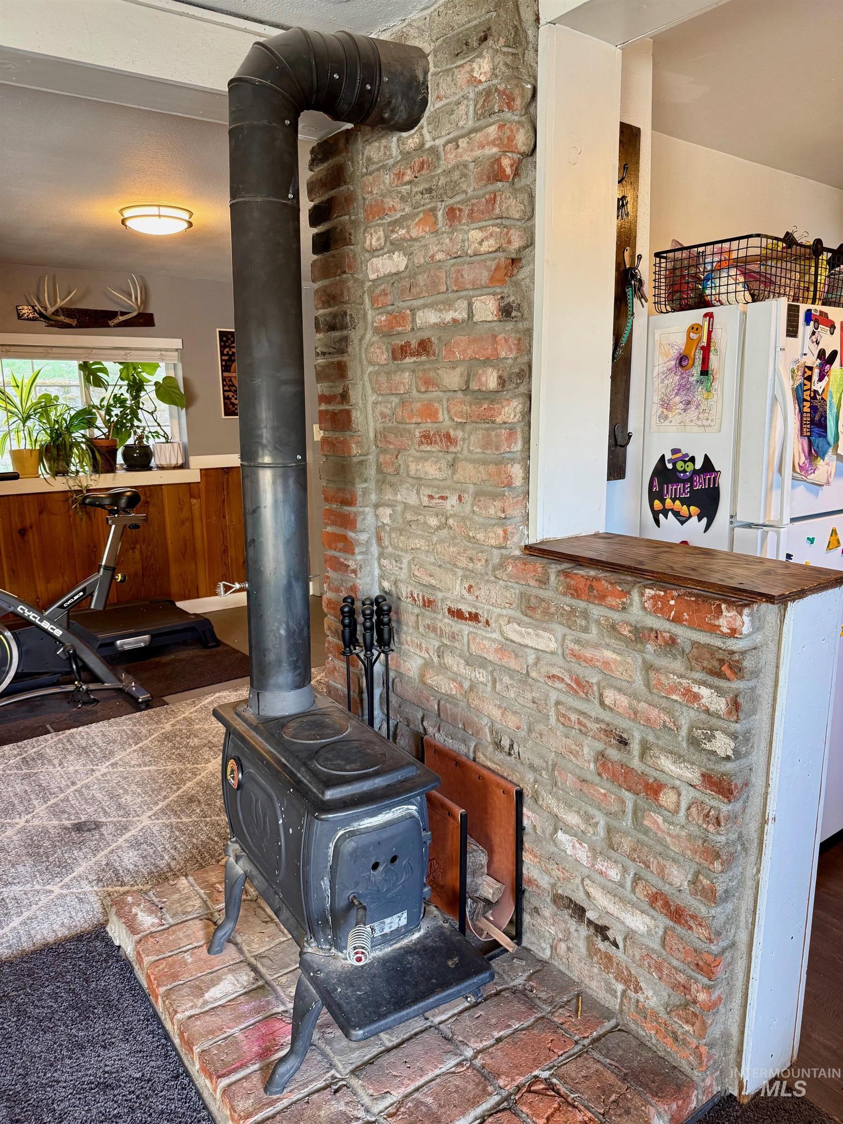 403 N Kirby, Kendrick, Idaho 83537, 4 Bedrooms, 1 Bathroom, Residential For Sale, Price $279,000, 98977383