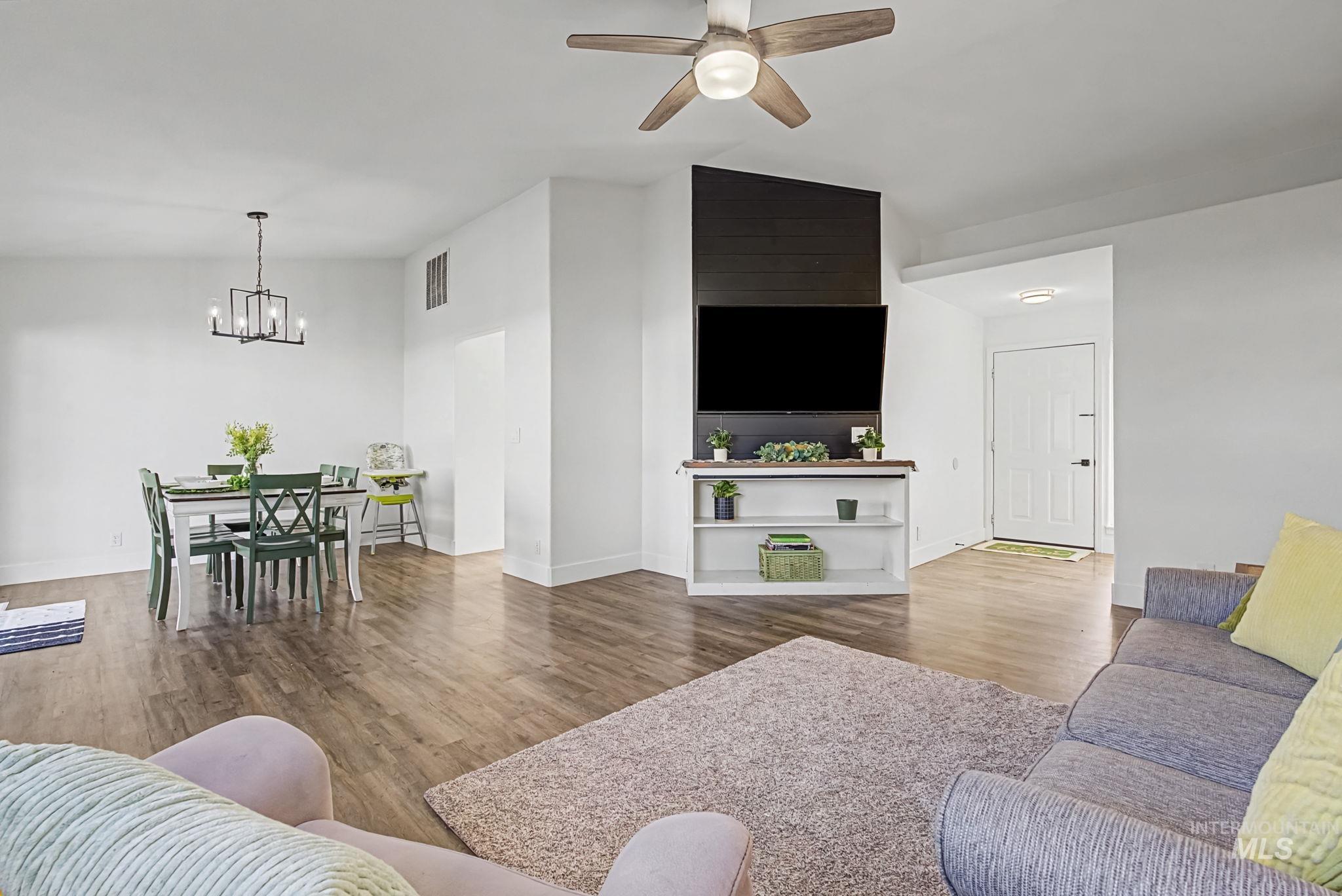 1824 N Swainson Ave., Meridian, Idaho 83646-4111, 3 Bedrooms, 2 Bathrooms, Residential For Sale, Price $429,900,MLS 98977386