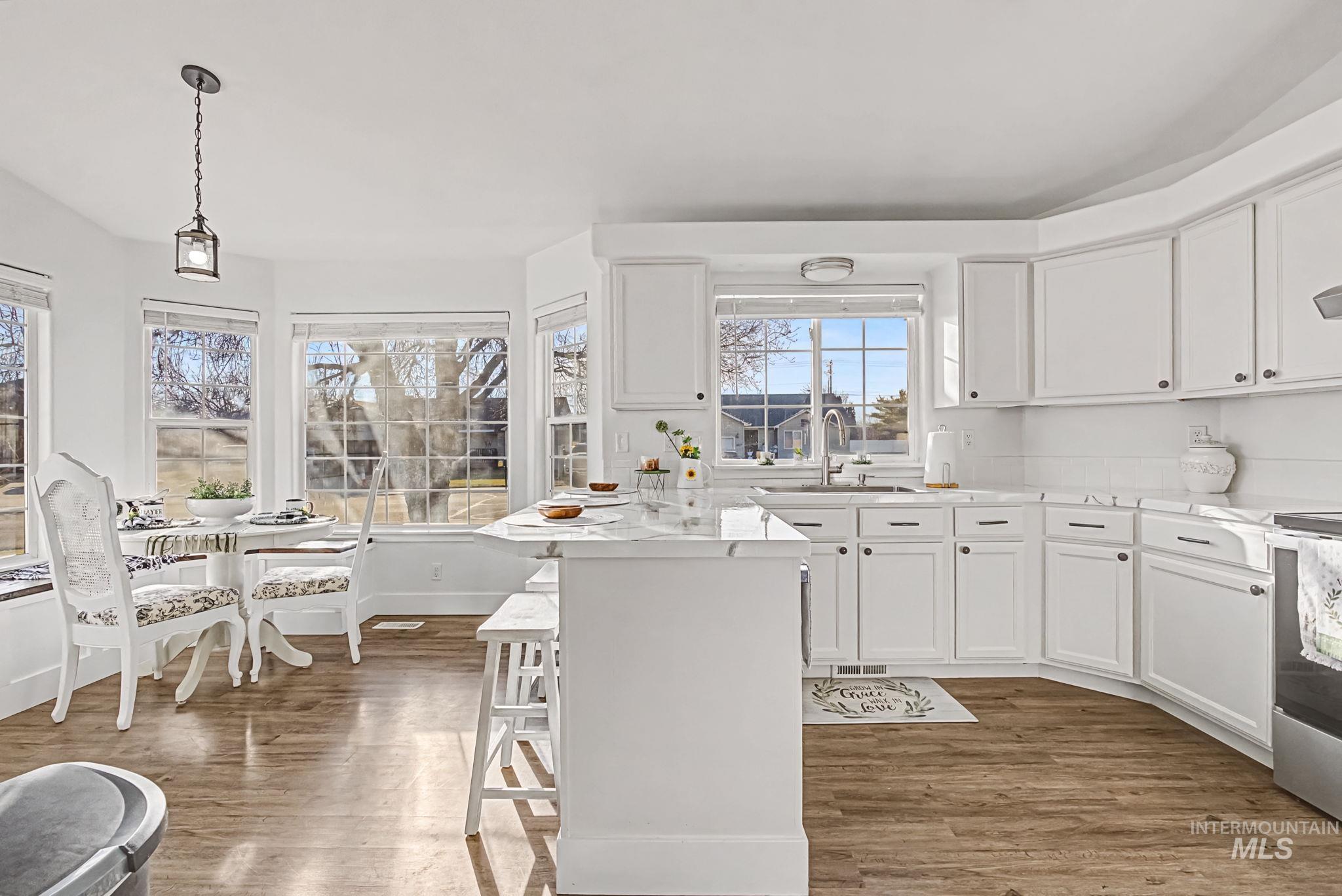 1824 N Swainson Ave., Meridian, Idaho 83646-4111, 3 Bedrooms, 2 Bathrooms, Residential For Sale, Price $429,900,MLS 98977386