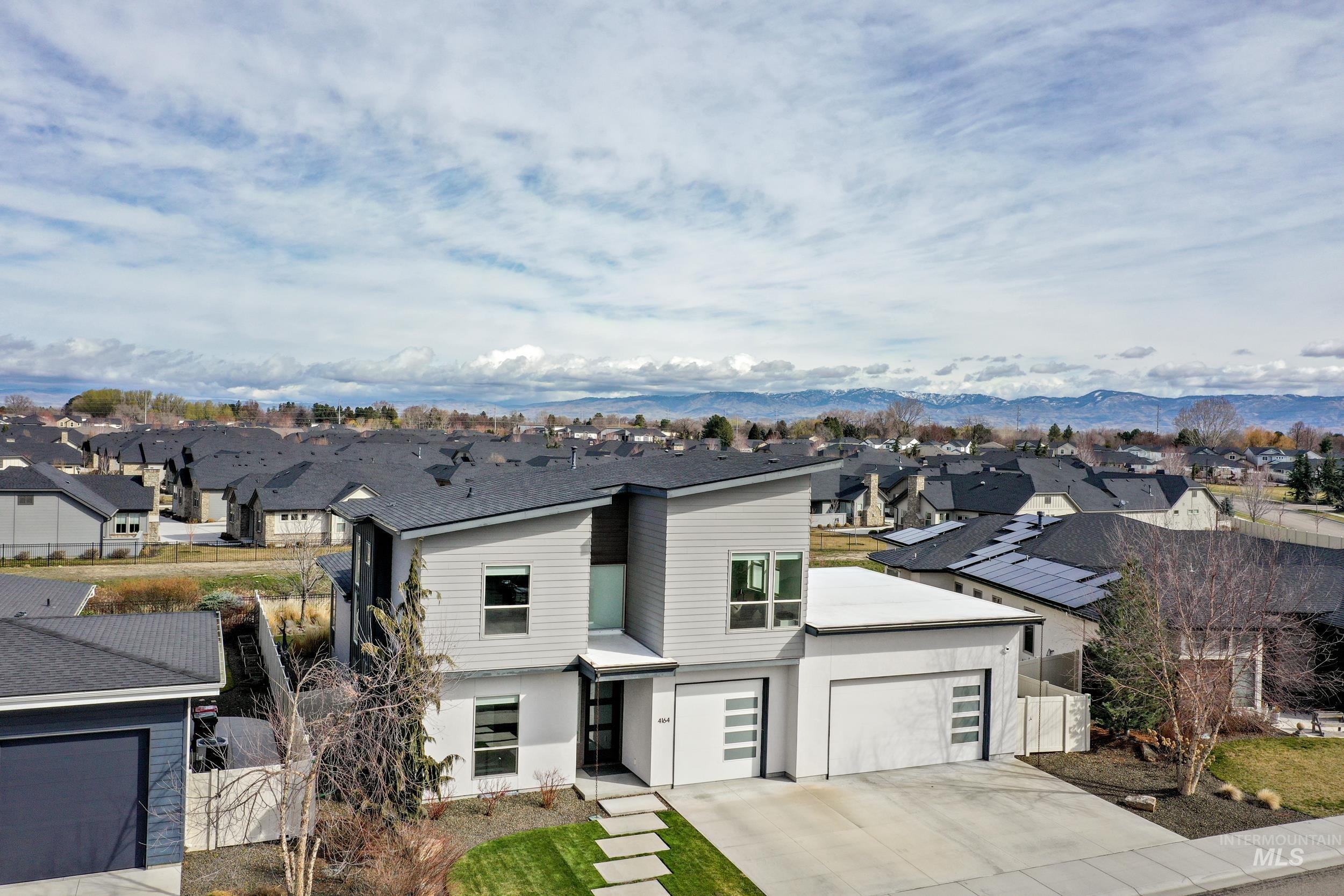 4164 E Goldstone Drive, Meridian, Idaho 83642, 4 Bedrooms, 3 Bathrooms, Residential For Sale, Price $949,900, 98977387