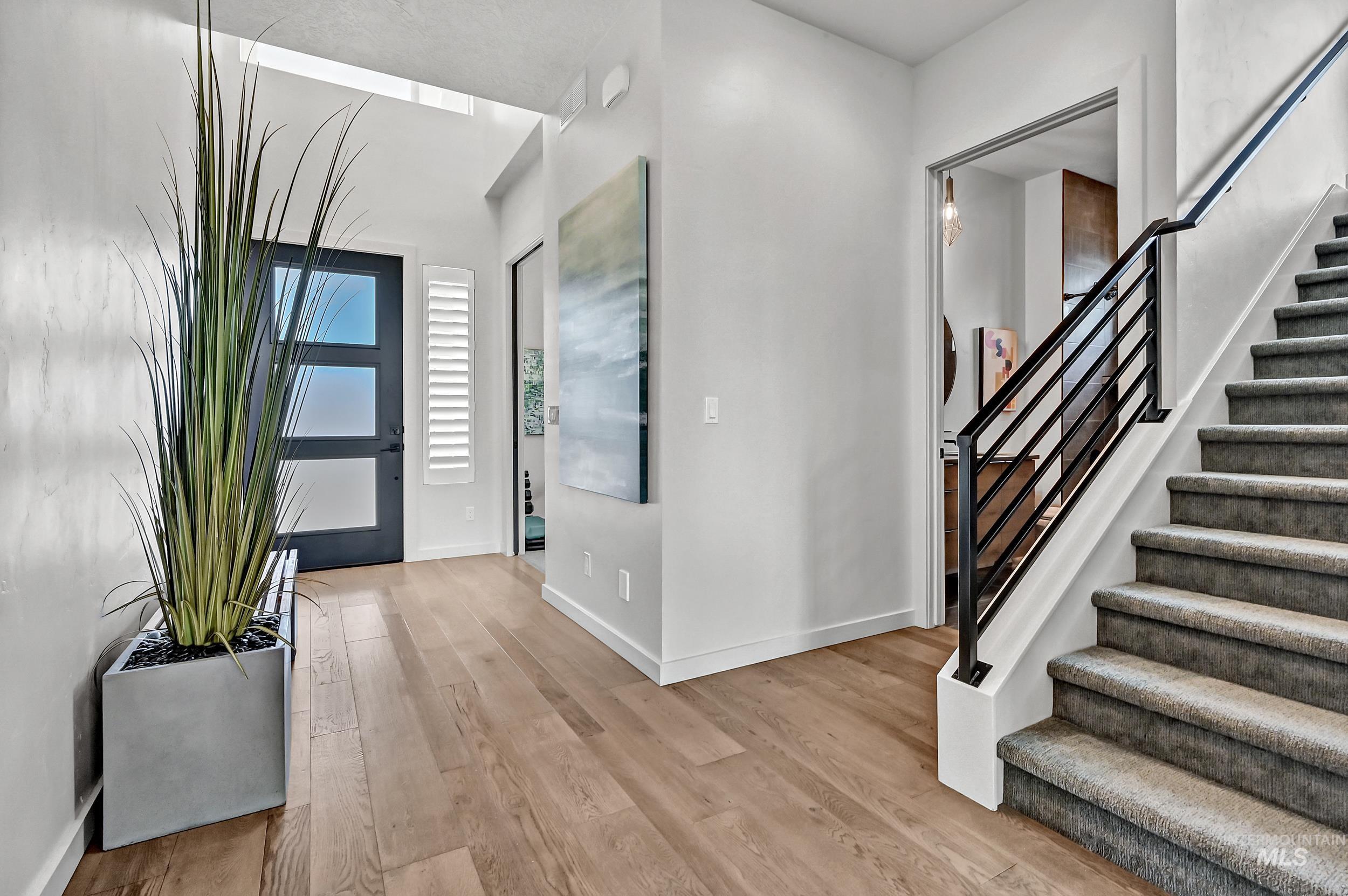 4164 E Goldstone Drive, Meridian, Idaho 83642, 4 Bedrooms, 3 Bathrooms, Residential For Sale, Price $997,000,MLS 98977387