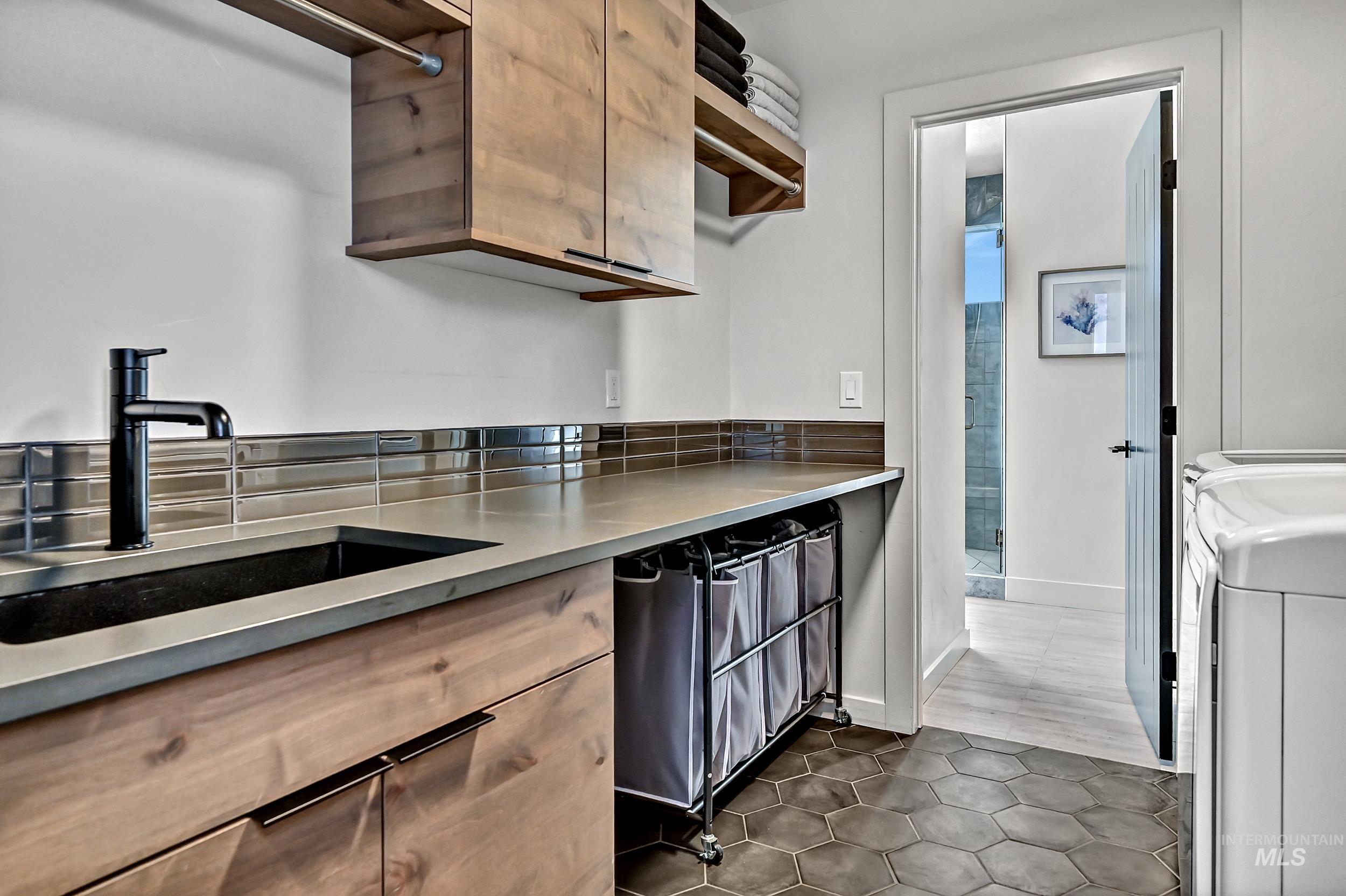 4164 E Goldstone Drive, Meridian, Idaho 83642, 4 Bedrooms, 3 Bathrooms, Residential For Sale, Price $997,000,MLS 98977387