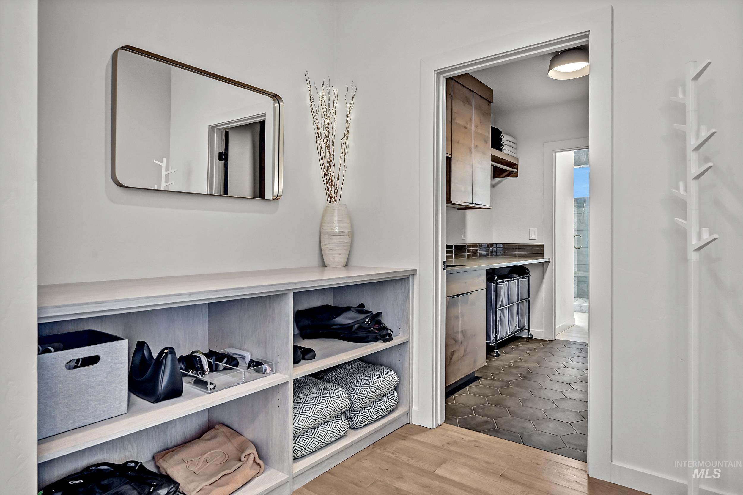 4164 E Goldstone Drive, Meridian, Idaho 83642, 4 Bedrooms, 3 Bathrooms, Residential For Sale, Price $997,000,MLS 98977387